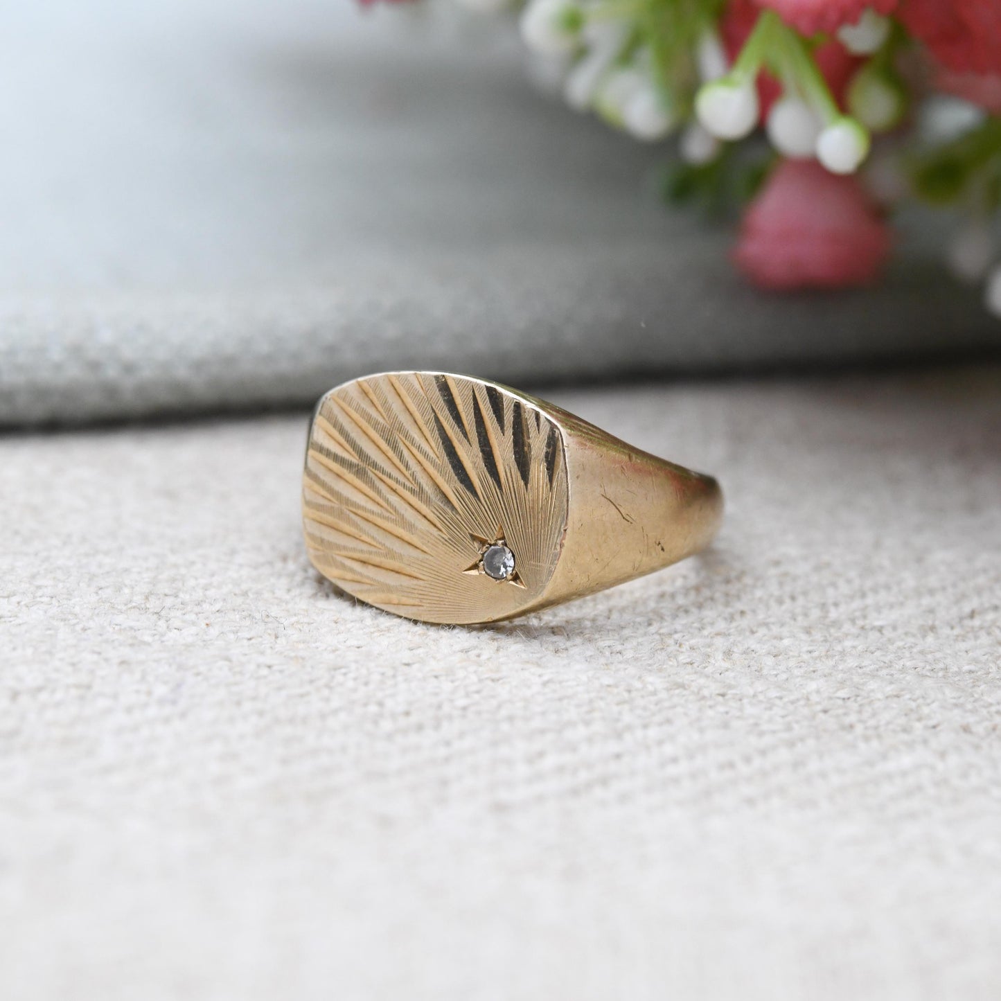 Vintage 9ct Gold Diamond Signet Ring - Solid Yellow Gold Jewellery Gift for Him Engagement Ring Men | UK Size - P 1/2 | US Size - 7 3/4