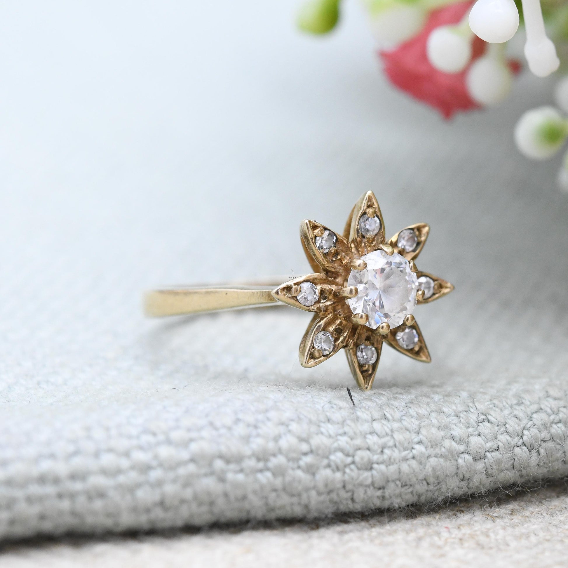 Vintage 9ct Gold Cluster Ring 1984 with Clear Stones - Mid-Century Delicate Cocktail Elven Style Star Ring | UK Size - L 1/2 | US Size - 6