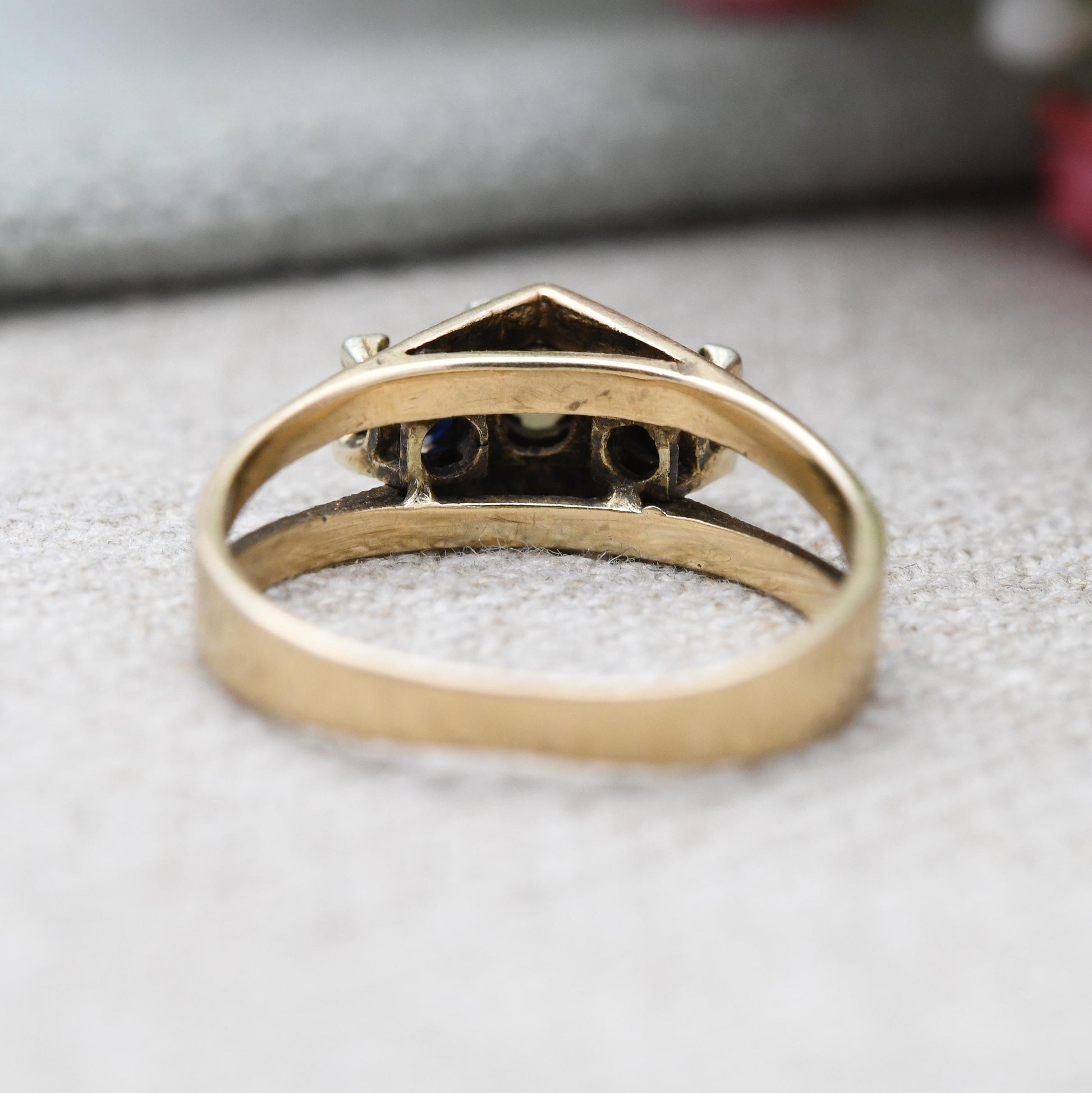 Vintage 9ct Gold Sapphire and Opal Three Stone Ring 1975 - 3 Stone Stacking | Bark Texture Gemstone Gift | UK Size - O 1/2 | US Size - 7 1/2