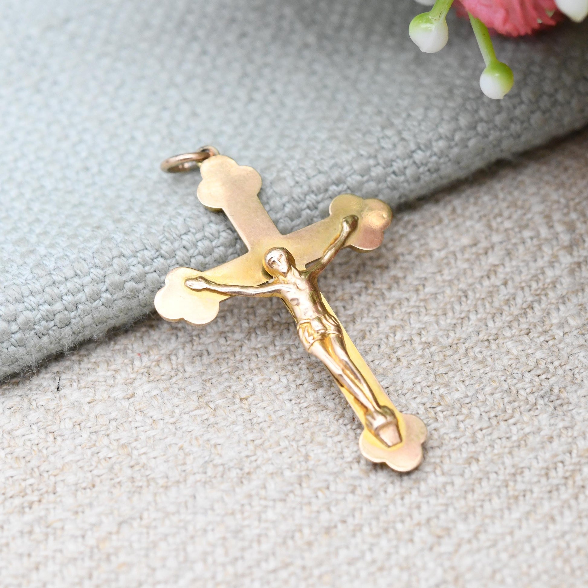 Antique 9ct Gold Crucifix Pendant - Jesus on the Cross Solid Yellow Gold Jewellery Religious Necklace Christening Baptism