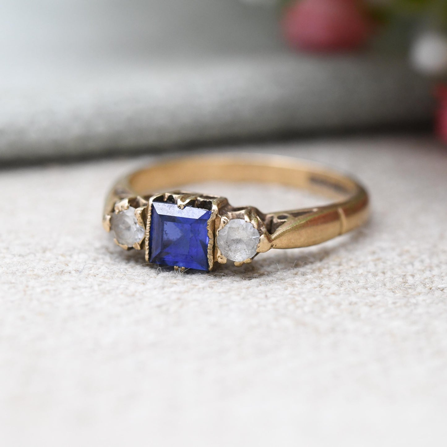 Vintage 9ct Gold Blue Stone Three Stone Ring 1987 - Large Deep Blue Synthetic Stone Cocktail Ring | UK Size - P 1/2 | US Size - 8