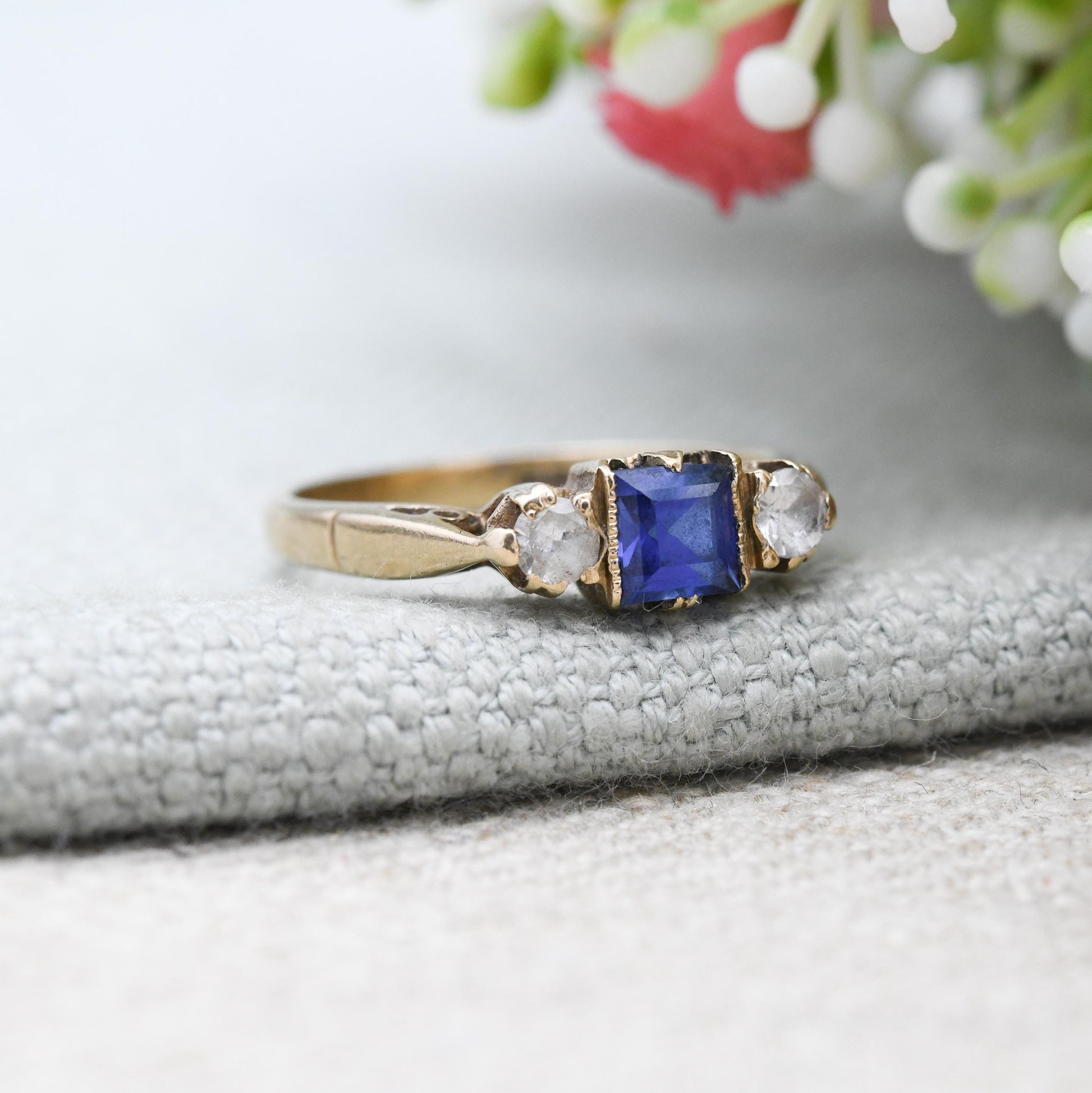 Vintage 9ct Gold Blue Stone Three Stone Ring 1987 - Large Deep Blue Synthetic Stone Cocktail Ring | UK Size - P 1/2 | US Size - 8