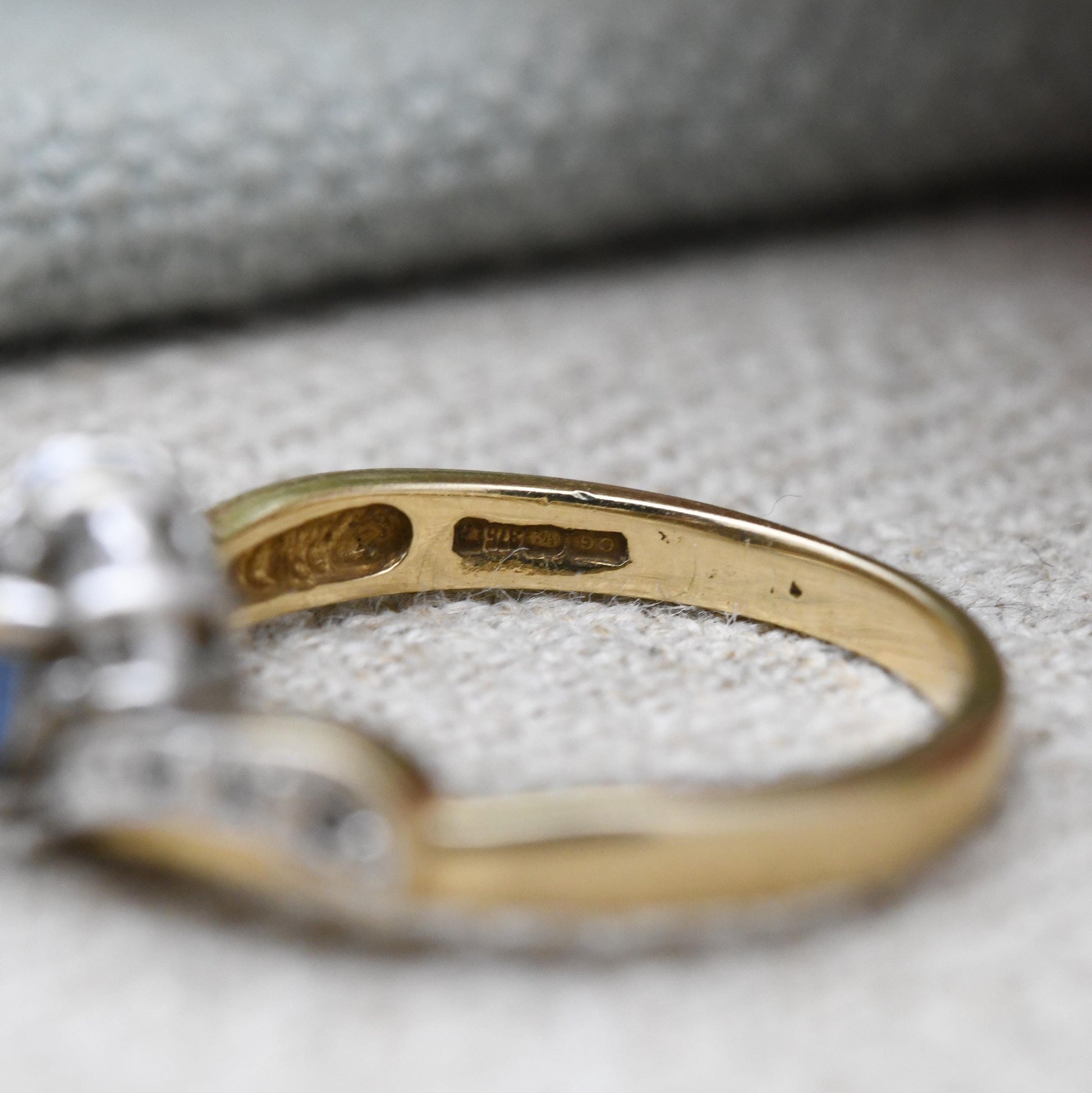 Vintage 9ct Gold Diamond Sapphire Ring - Wishbone Cluster Statement Cocktail Deep Blue Engagement Ring Gift | UK Size - M | US Size - 6 1/4