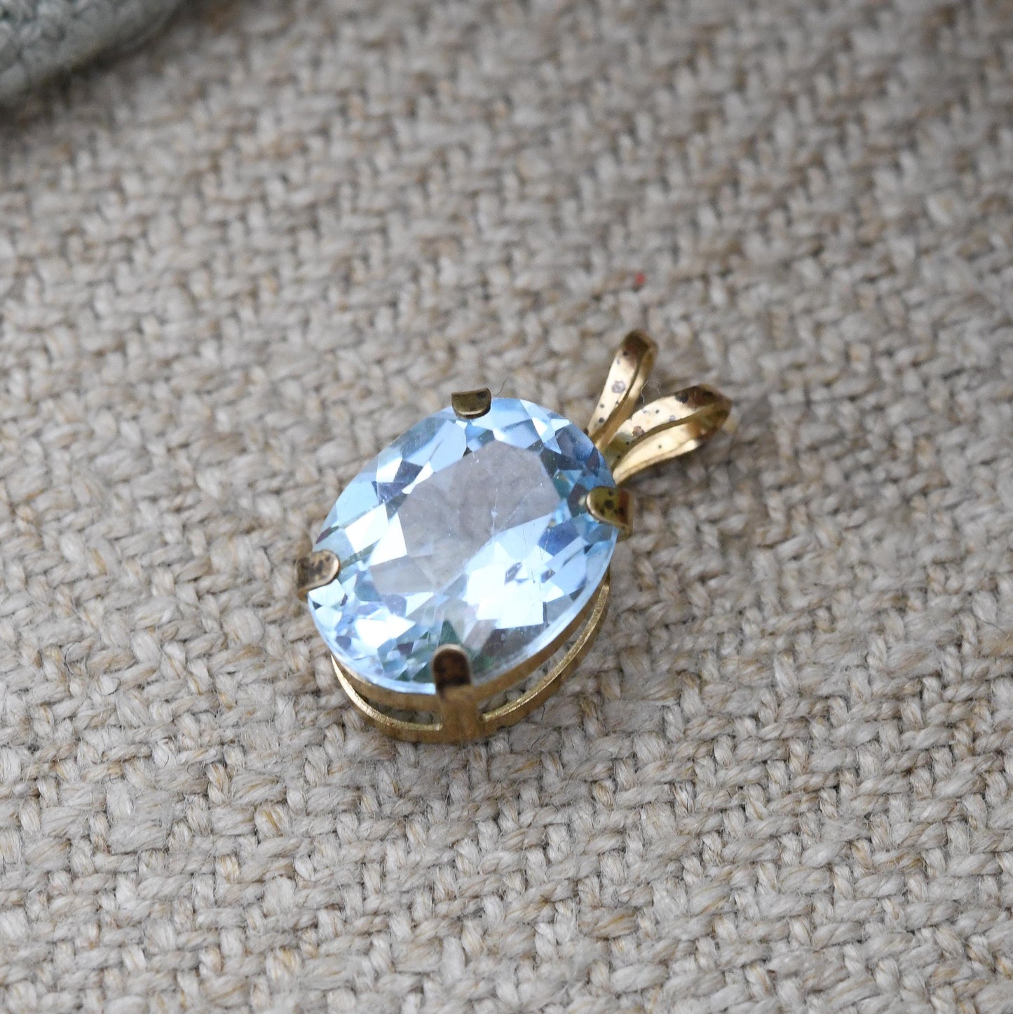 Vintage 9ct Gold Blue Gemstone Pendant - Mid-Century | Baby Blue Stone | Little Charm for Necklace Stack