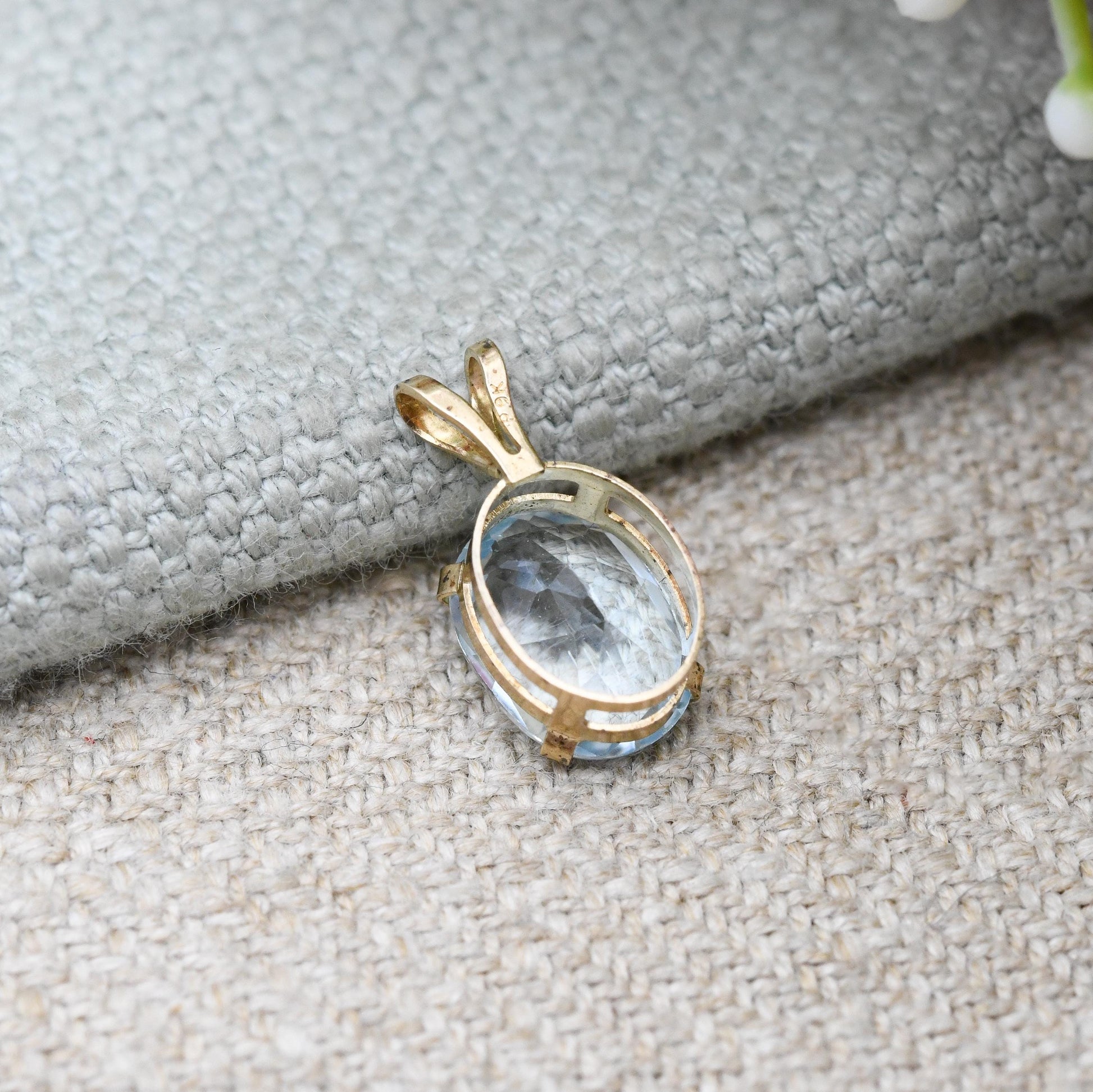 Vintage 9ct Gold Blue Gemstone Pendant - Mid-Century | Baby Blue Stone | Little Charm for Necklace Stack