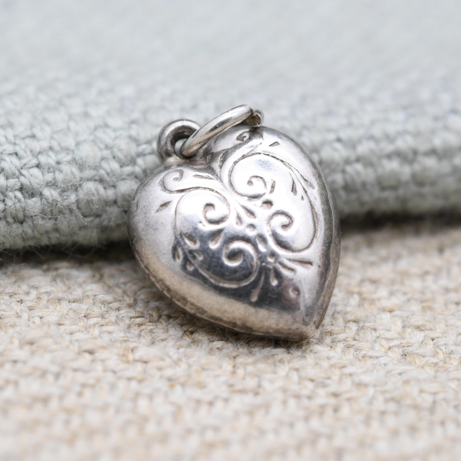 Vintage Sterling Silver Heart Charm Pendant with Engraved Pattern - Small Puffed Love Heart | Gift for Charm Bracelet