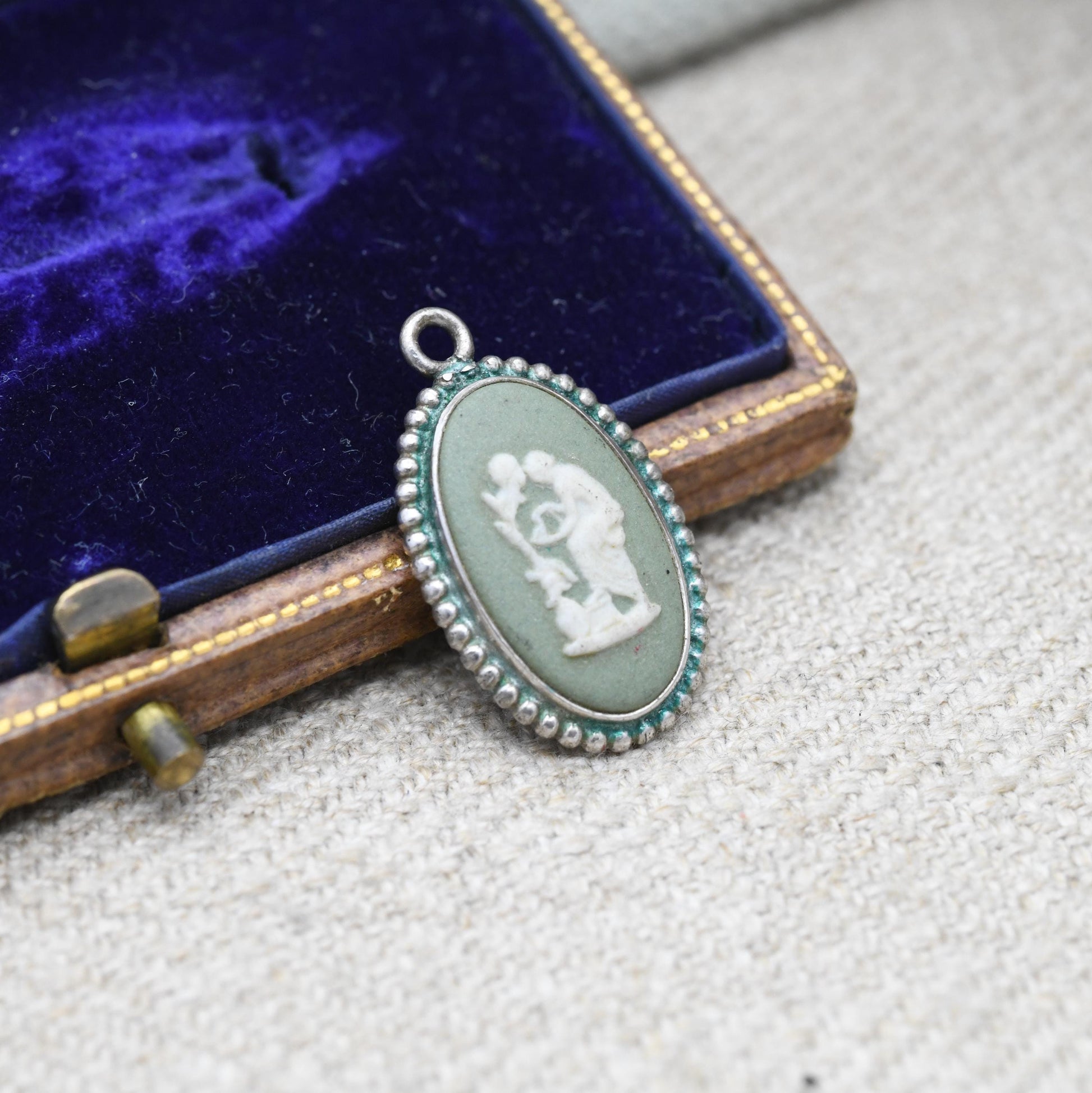 Vintage Wedgwood Sterling Silver Medea Green Jasperware Pendant 1970s - Oval Classical Cameo | Gift for Pendant Necklace