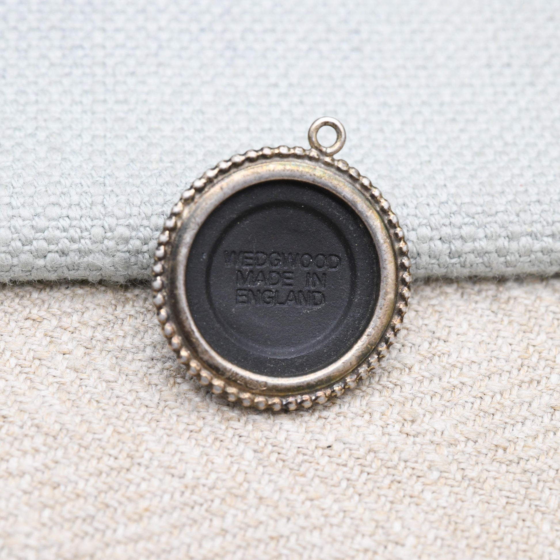 Vintage Wedgwood Sterling Silver Figure on Black Jasperware Pendant 1970s - | Circular Classical Cameo