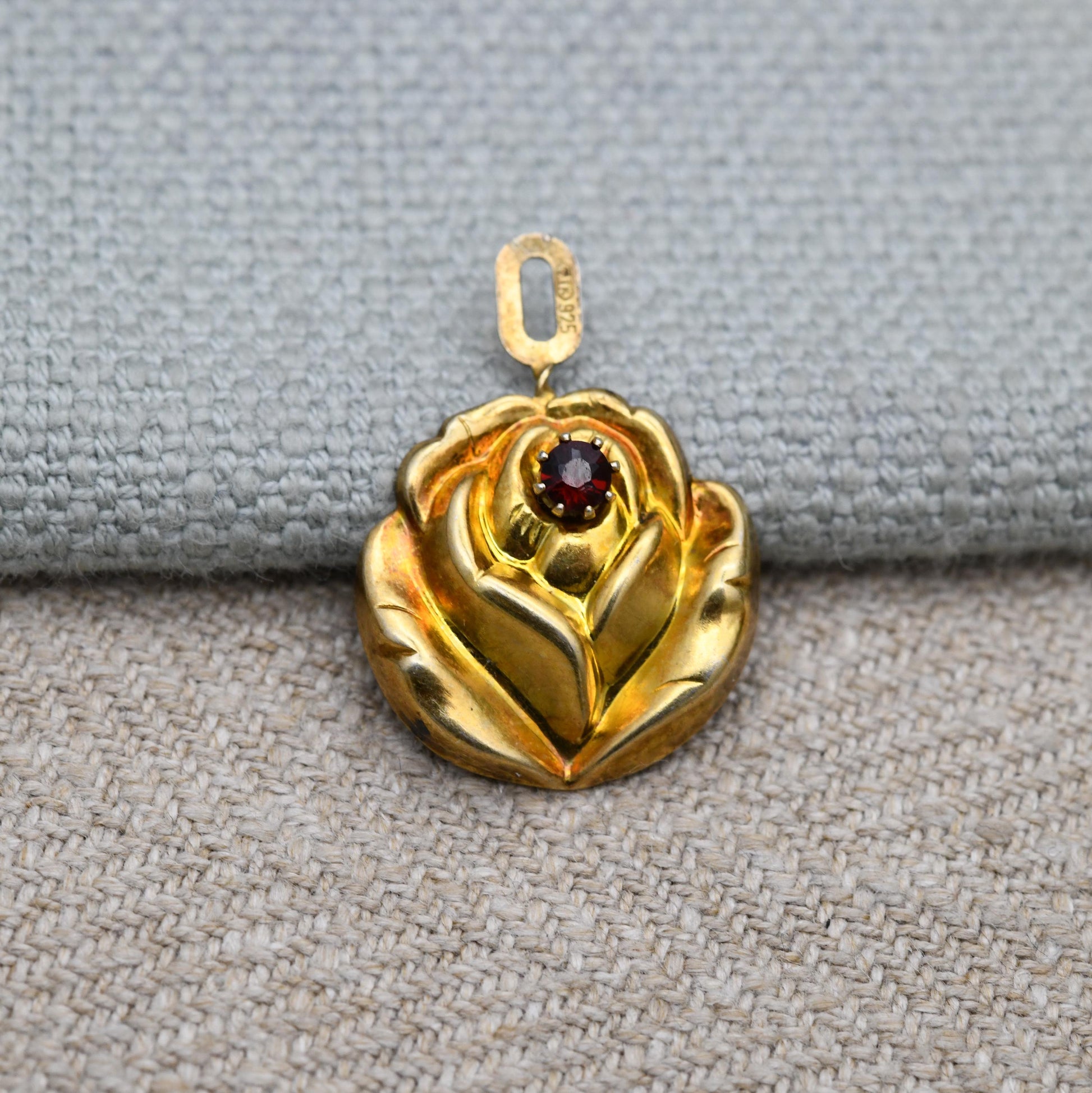 Vintage Sterling Silver Gold Plated Rose Flower Red Stone Pendant - Pretty Textured Flower Jewellery | Gift for Pendant Necklace