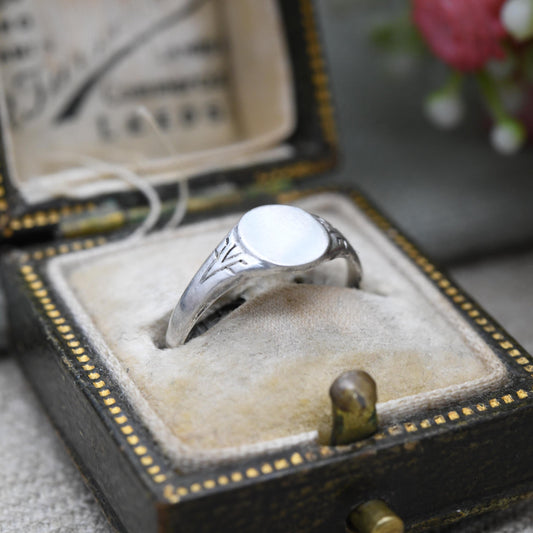 Vintage Sterling Silver Signet Ring - Unisex Ring Geometric | Pattern Everyday | Pinkie Finger Ring | UK Size - G | US Size - 3 1/2