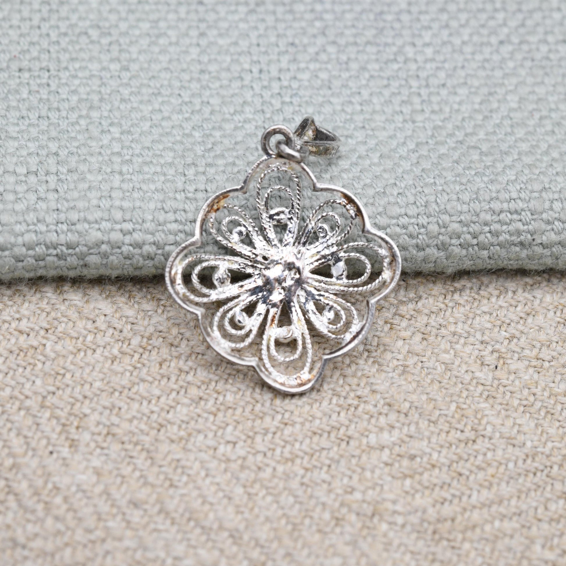 Vintage Sterling Silver Filigree Pendant Necklace - Ornate Openwork | Floral Diamons Shape | Filigree Design | Gift for Pendant Necklace