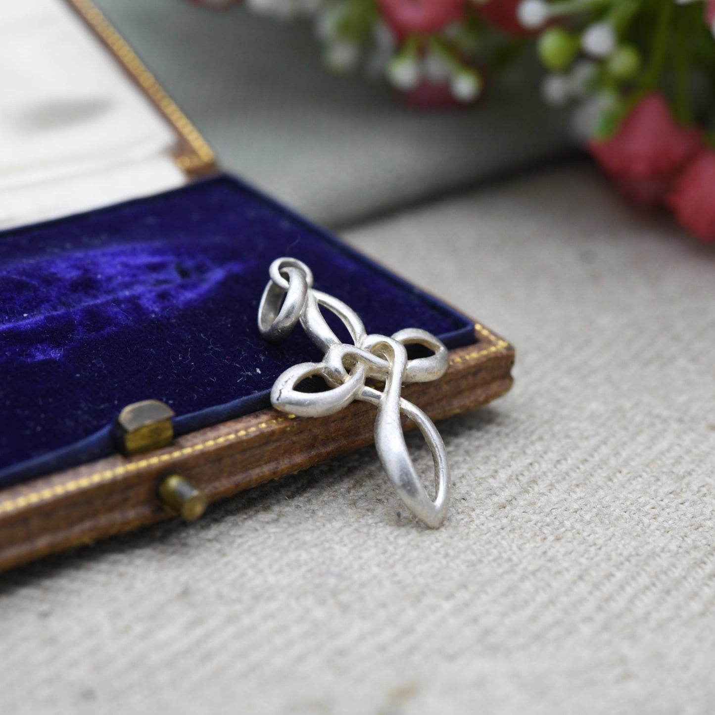 Vintage Sterling Silver Celtic Cross Pendant with Openwork Knot Design - Celtic Twist Vintage Religious Jewellery | Gift for Charm Necklace