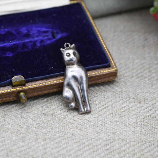 Vintage Sterling Silver Cat Charm Pendant - Novelty Animal Jewellery | Seated Sitting Cat with Ribbon Collar