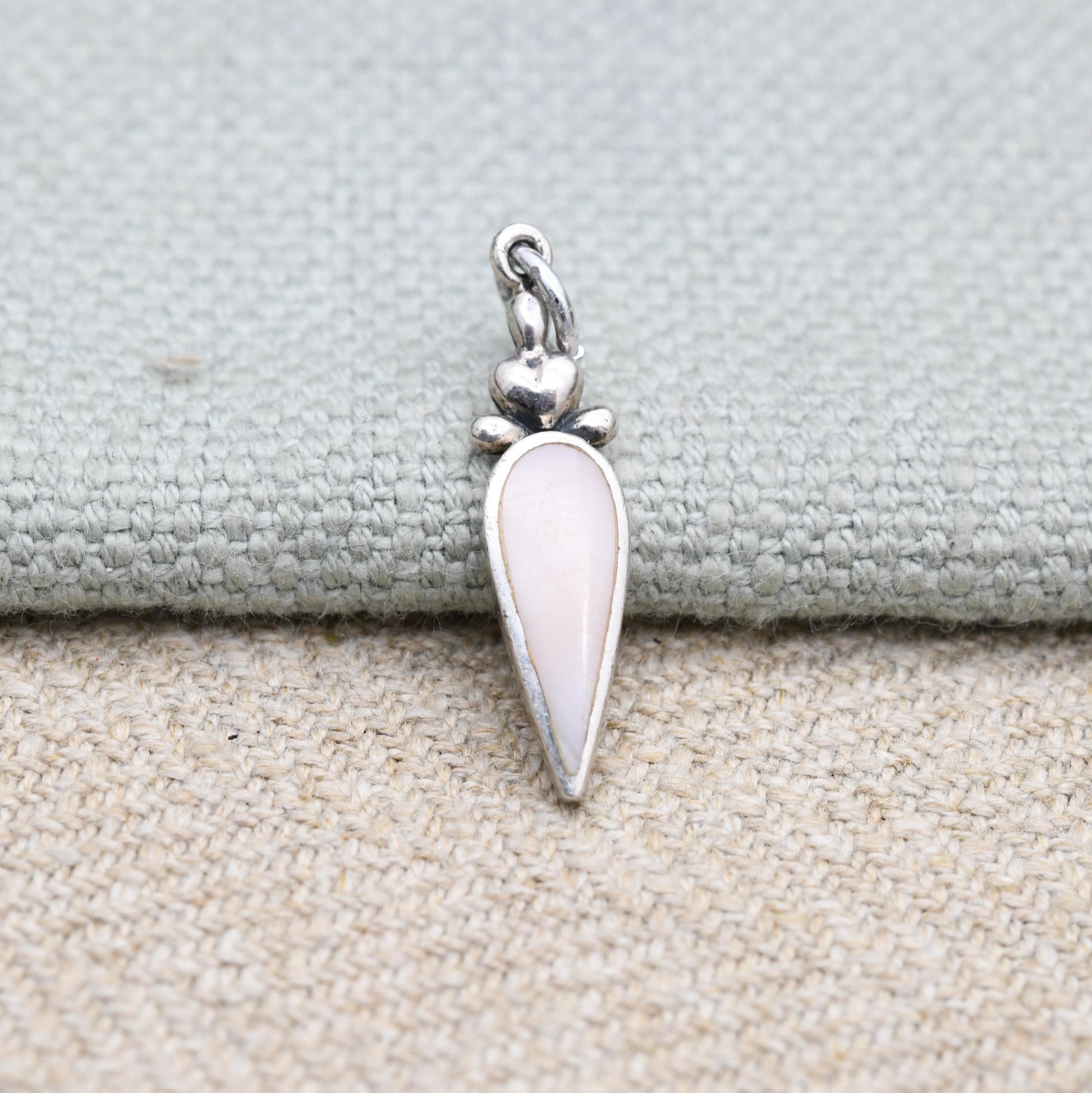 Vintage Sterling Silver Mother of Pearl Tear Drop Pendant - Pretty Silver Gift Necklace with Ornate Little Love Heart Design