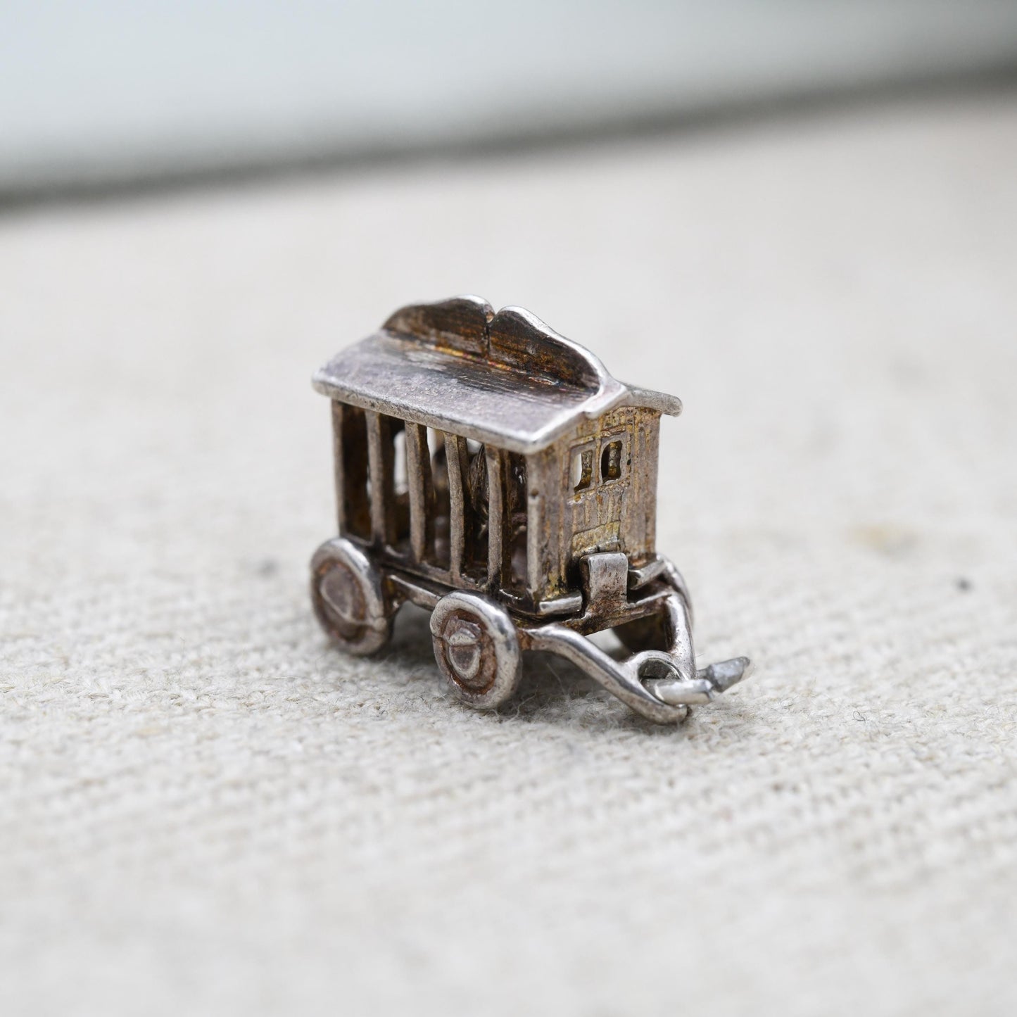 Vintage Sterling Silver Opening Circus Lion Charm Pendant - Detailed Animal Jewellery | Lion Cage | Gift for Charm Bracelet Necklace