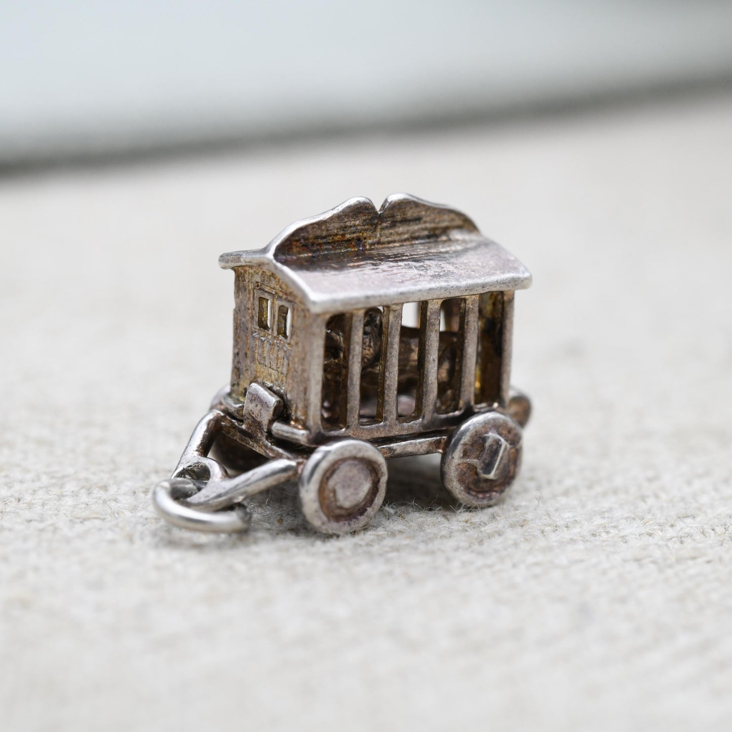 Vintage Sterling Silver Opening Circus Lion Charm Pendant - Detailed Animal Jewellery | Lion Cage | Gift for Charm Bracelet Necklace