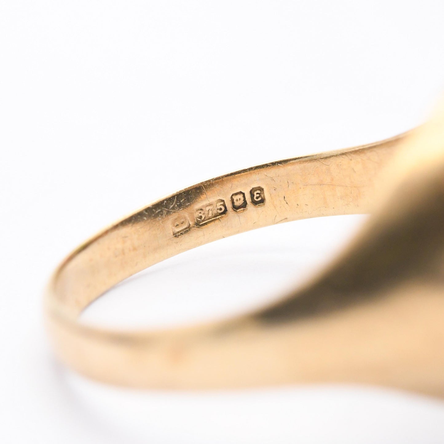 Vintage 9ct Gold Onyx Signet Ring 1979 - Large Black Oval Gemstone | Gift for Him | Mid-Century Jewellery | UK Size - U | US Size - 10