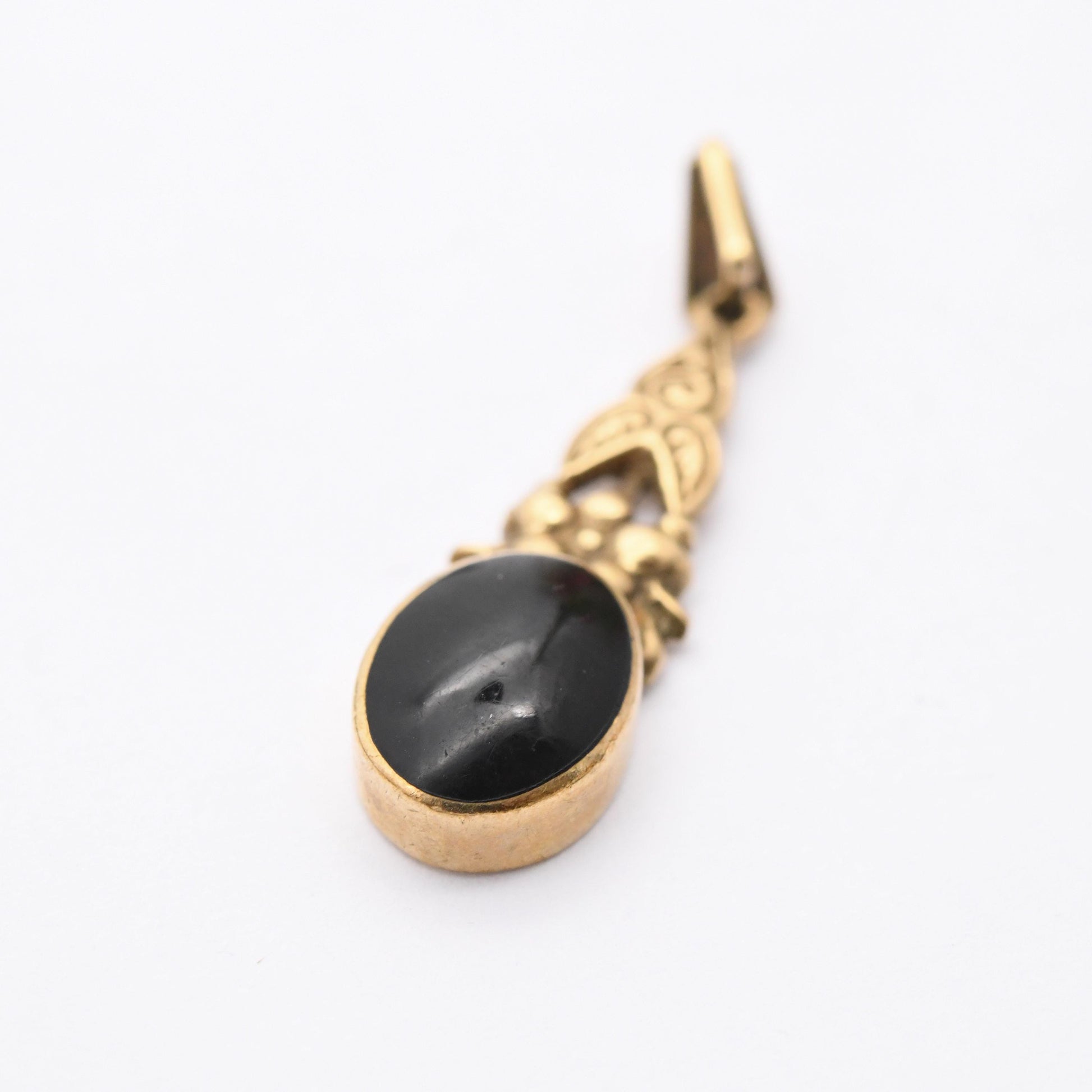 Vintage 9ct Gold Onyx Pendant 2002 - Floral Motif Scrolling | Teardrop Shape Gold and Black Pendant Charm for Trace Chain