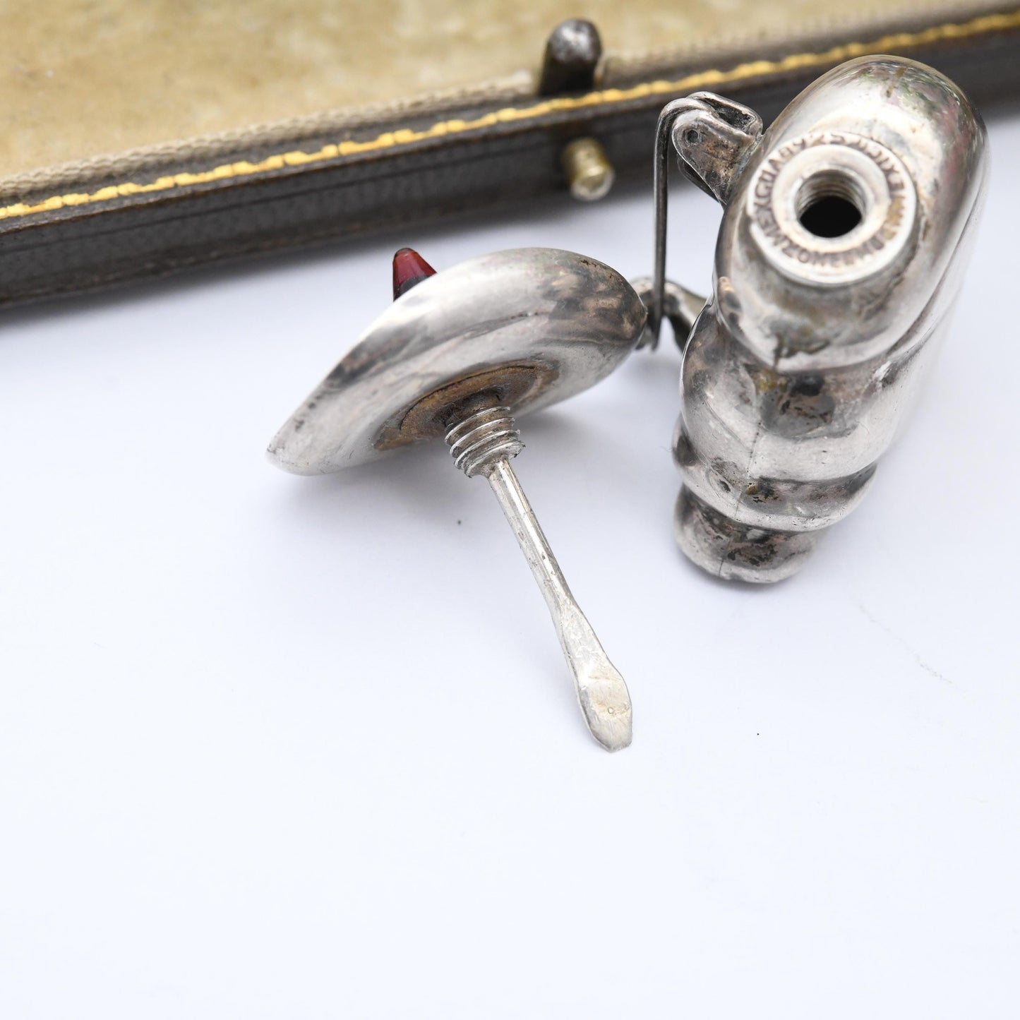 Vintage Mexican Sterling Silver Sleeping Man Scent Bottle Brooch - Mid-Century American Souvenir Made in Mexico | Sombrero Poncho | Snuffbox