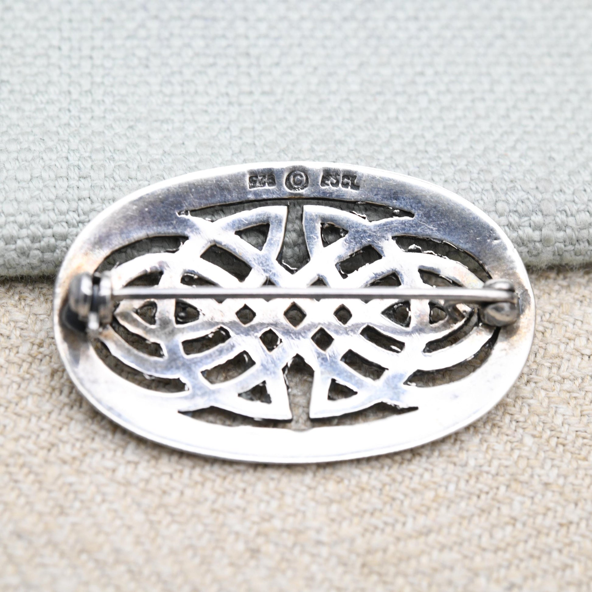 Vintage Sterling Silver Brooch with Openwork Celtic Knot Design | Woven Pattern
