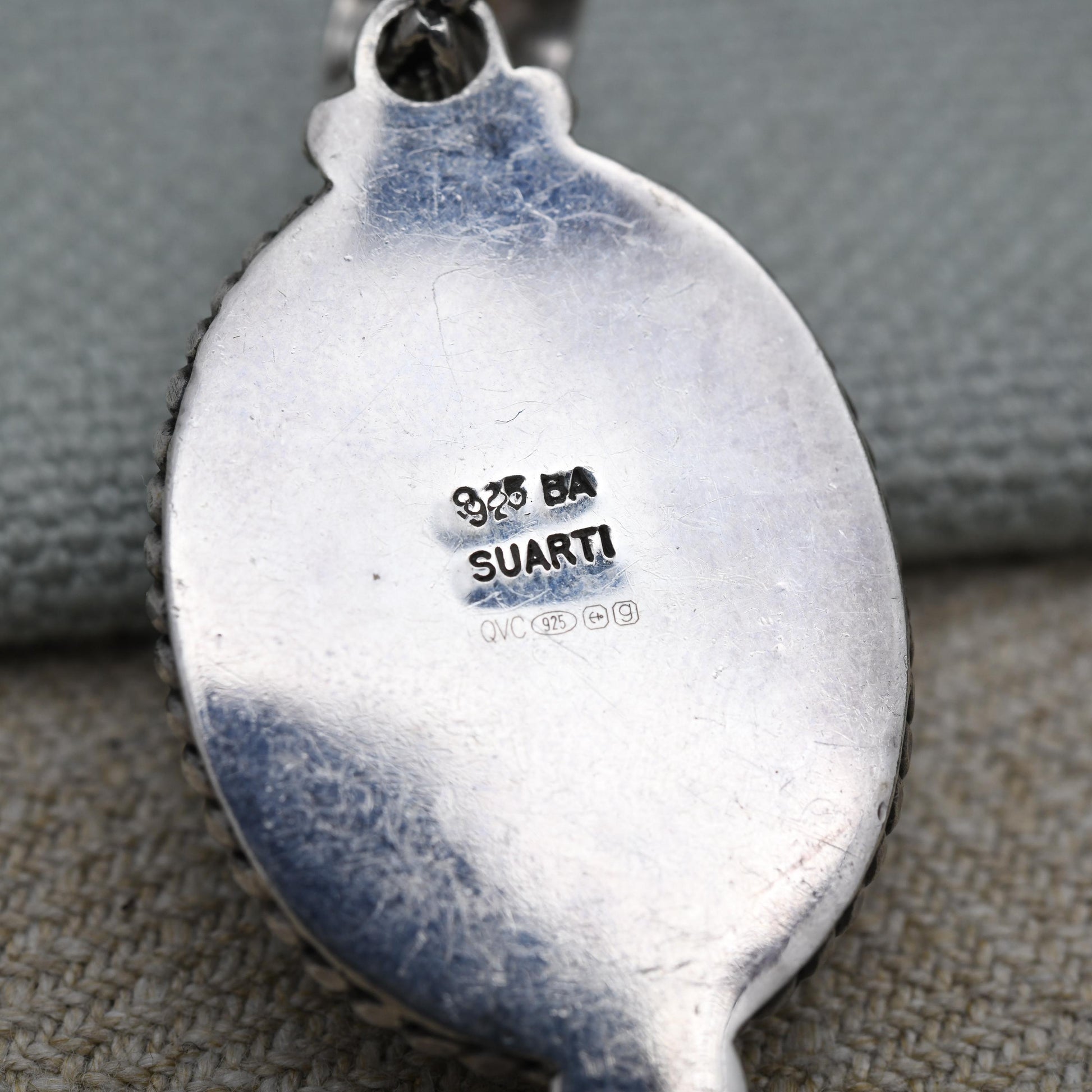 Suarti Sterling Silver Turquoise QVC Pendant - Cabochon Large Blue Stone with Rope Twist Surround | Gift for Pendant Necklace