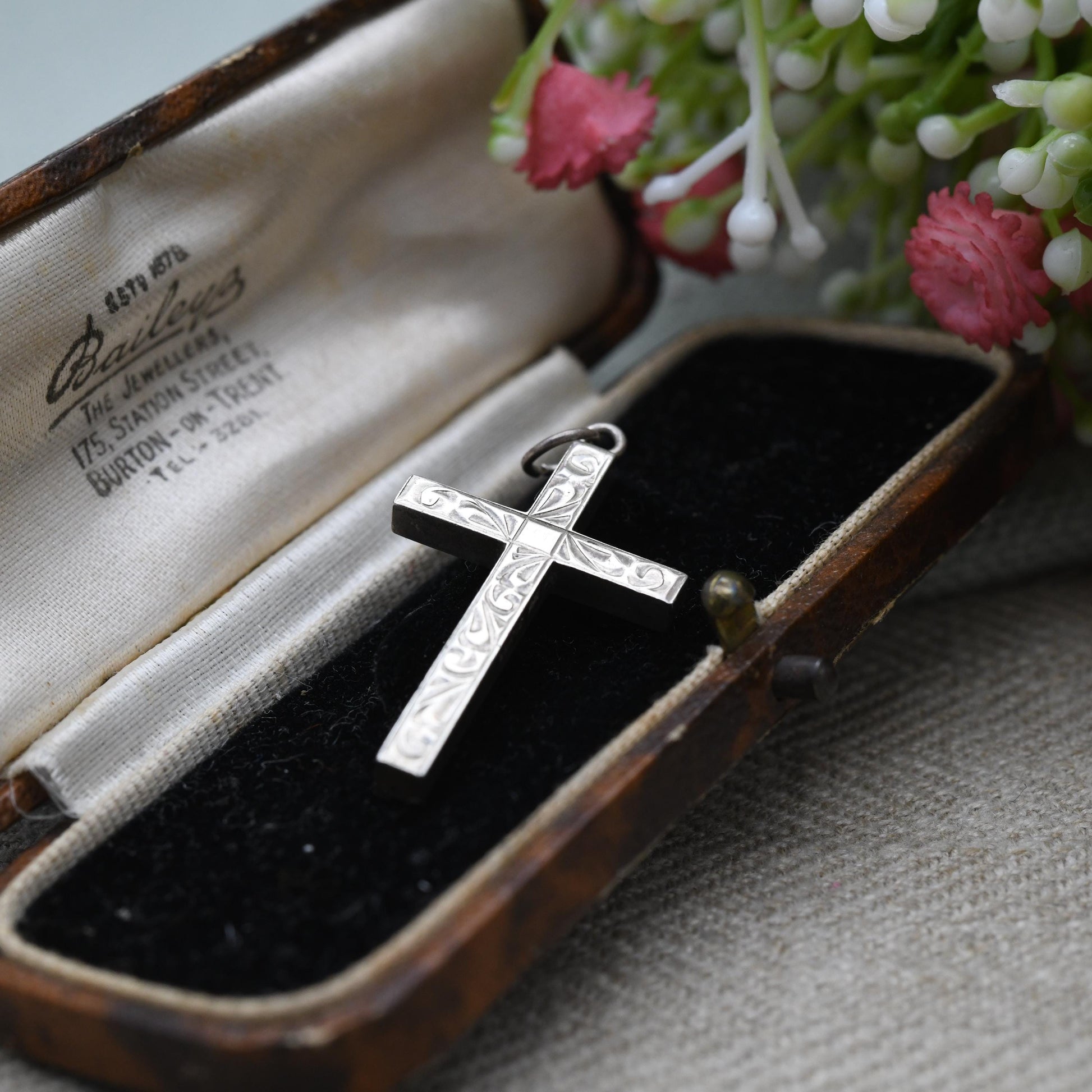 Vintage Sterling Silver Cross Pendant - Etching Design | Mid-Century Minimal Design Christian Pendant | Gift
