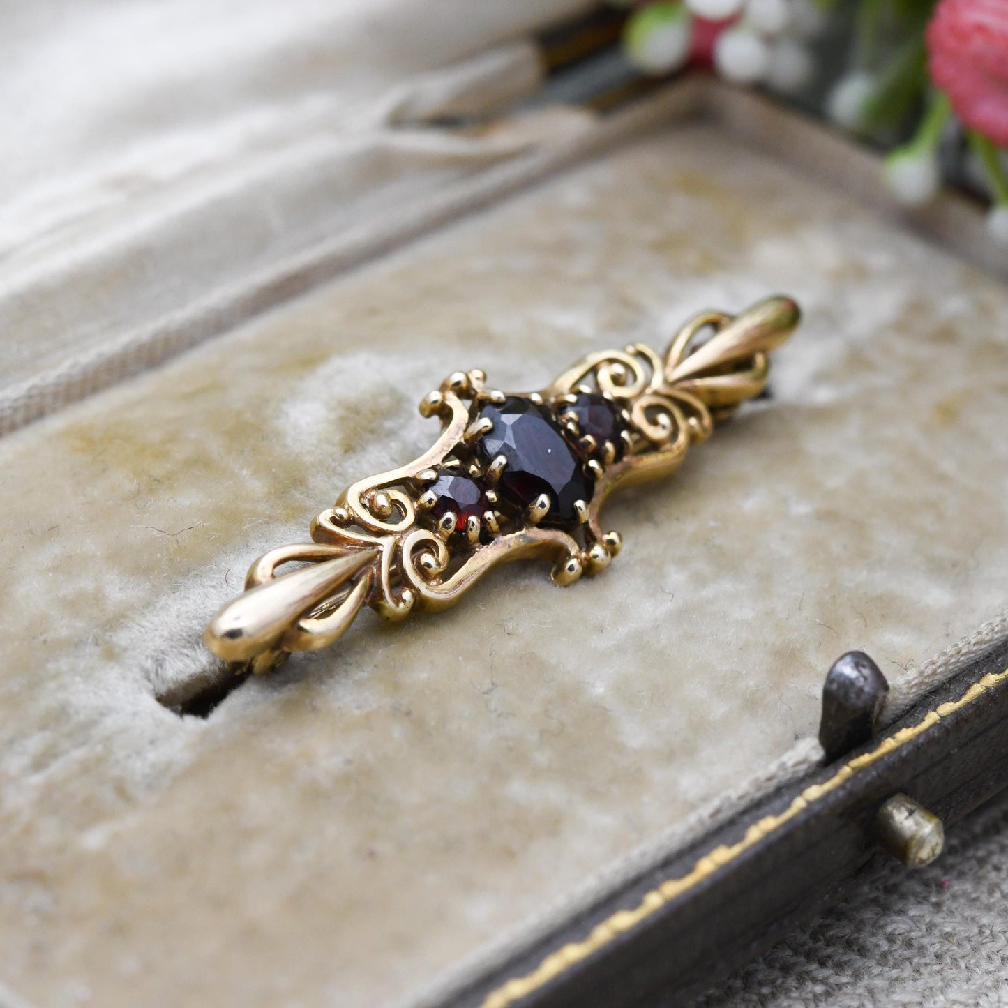 Antique 9ct Gold Garnet Bar Brooch - 1989 | Edwardian Solid Gold Jewellery | Pretty Floral Gift | Faceted Red Gemstone
