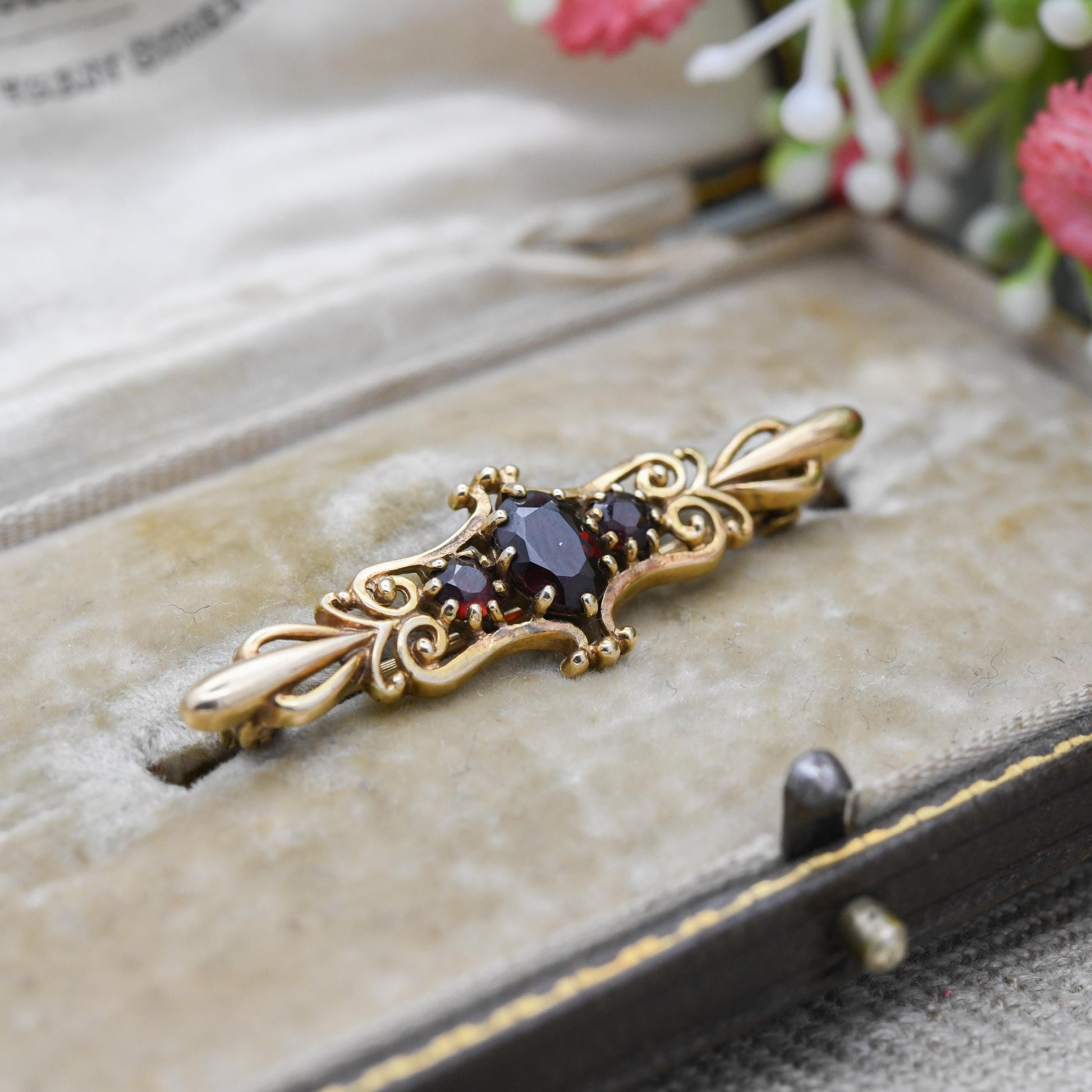 Antique 9ct Gold Garnet Bar Brooch - 1989 | Edwardian Solid Gold Jewellery | Pretty Floral Gift | Faceted Red Gemstone