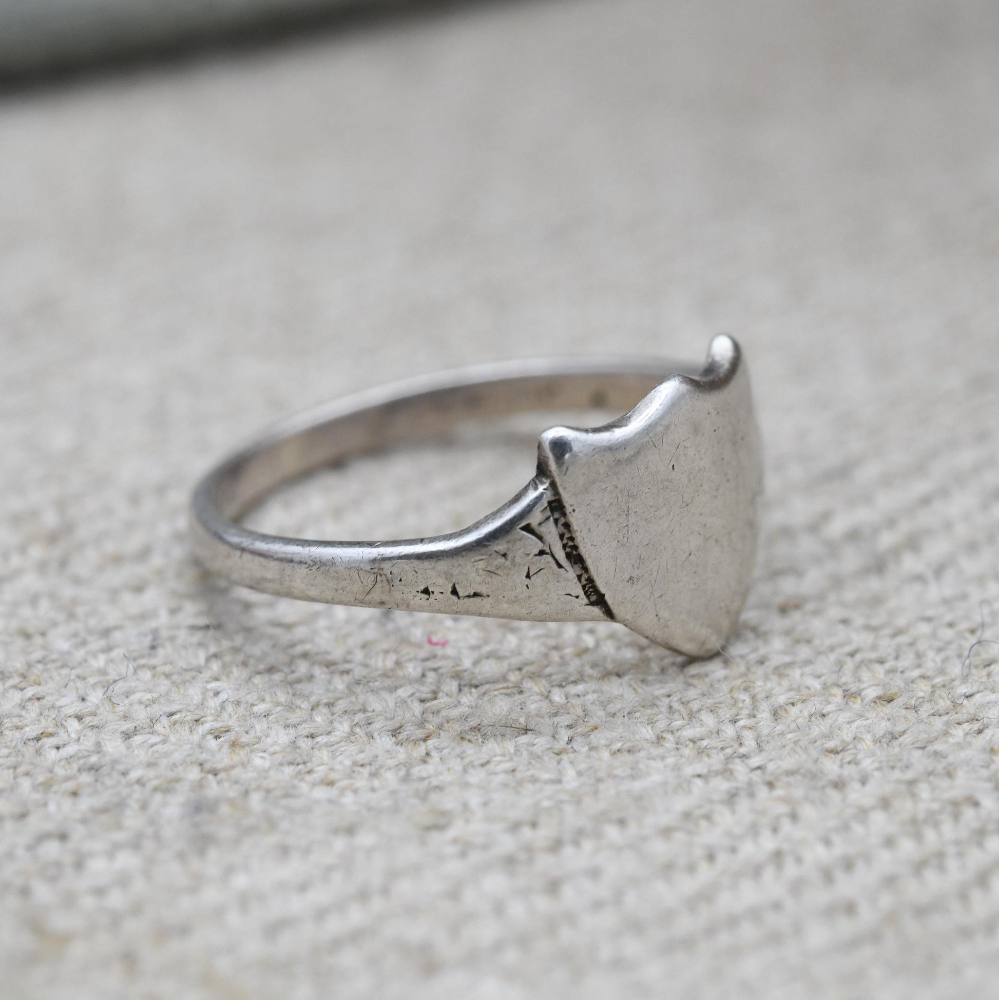 Antique Sterling Silver Shield Signet Ring c. 1910s - Small Size | Unisex Pinkie Ring | UK Size - K | US Size - 5 1/4
