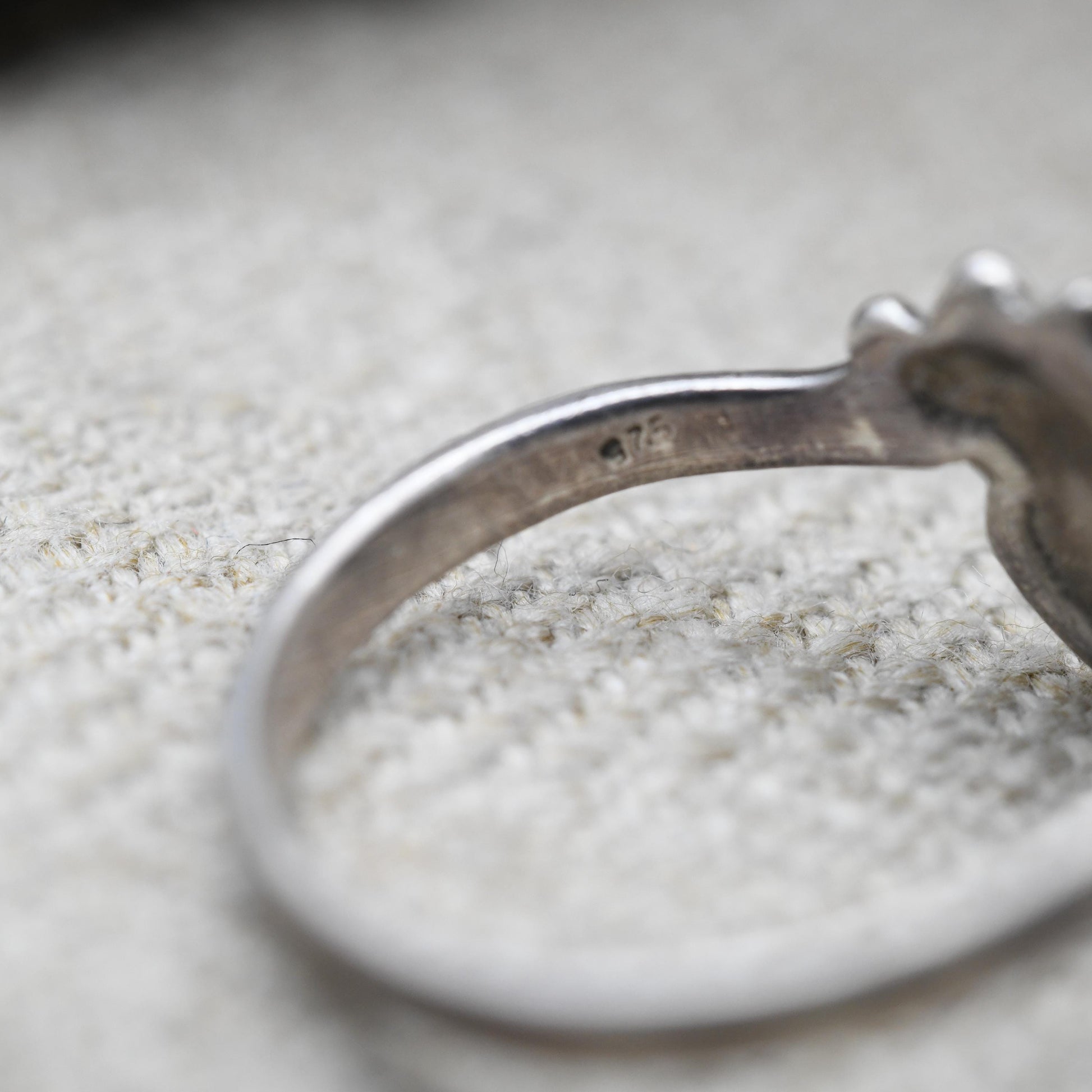 Vintage Sterling Silver Abstract Heart Ring - Quirky Silver Love Heart Jewellery | Everyday Thumb Ring | UK Size P | US Size 7 1/2