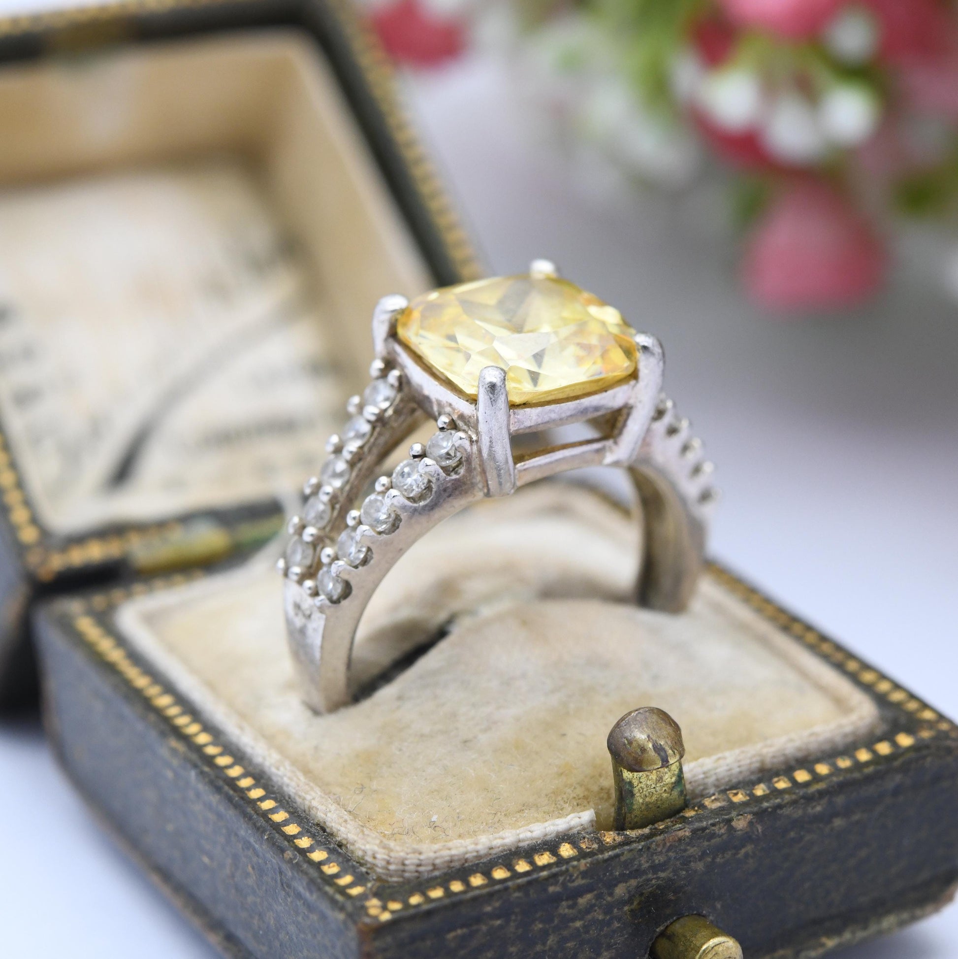 Vintage Sterling Silver Yellow CZ Stone Ring - Clear Stone Decoration | Pretty Gift for Her | UK Size - O | US Size - 7 1/4