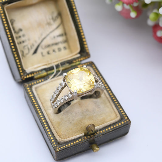 Vintage Sterling Silver Yellow CZ Stone Ring - Clear Stone Decoration | Pretty Gift for Her | UK Size - O | US Size - 7 1/4