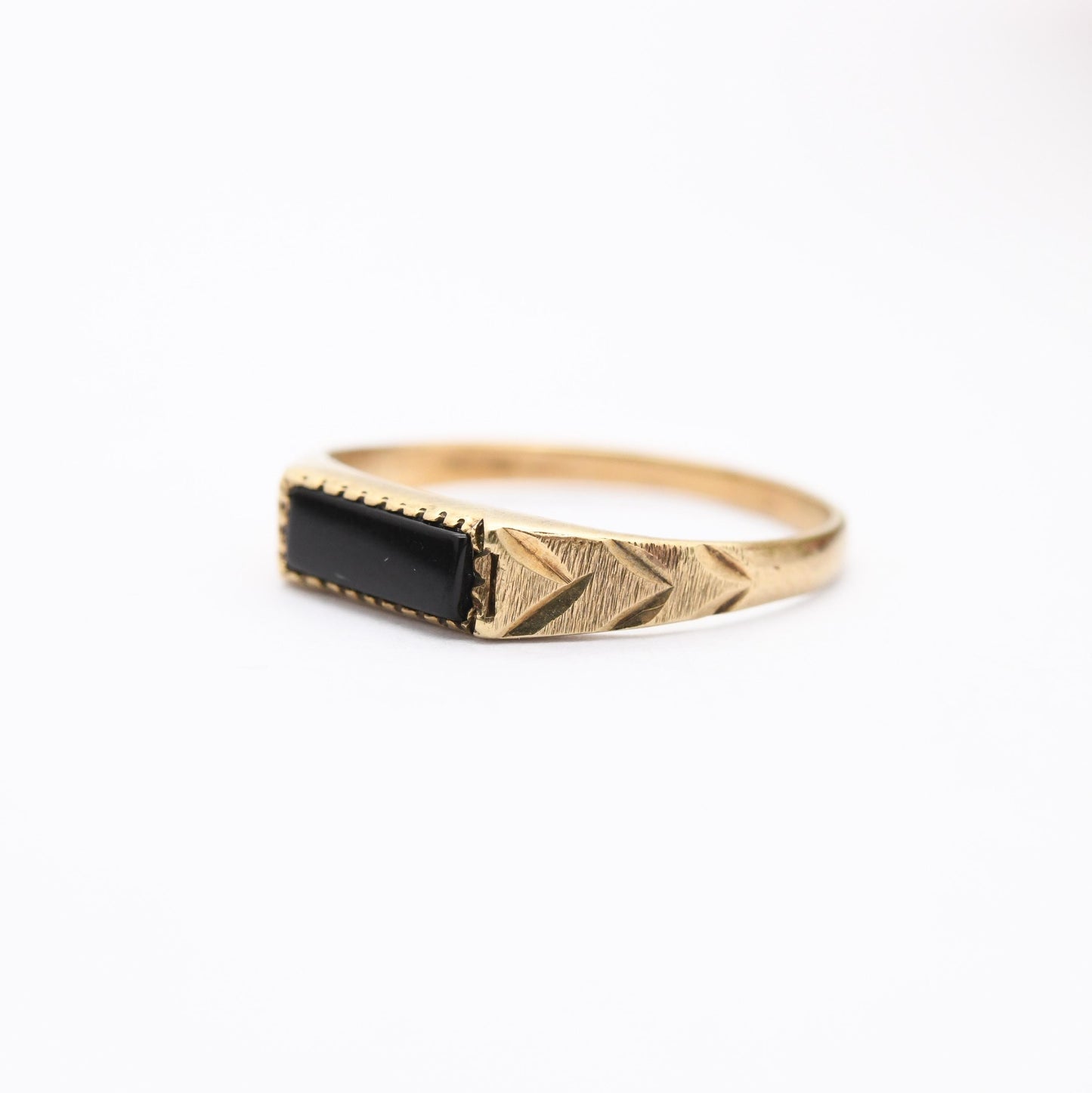 Vintage 9ct Gold Onyx Signet Ring 1988 - Unisex Yellow Gold and Black Gift for Him Her | UK Size - K 1/2 US Size - 6 3/4
