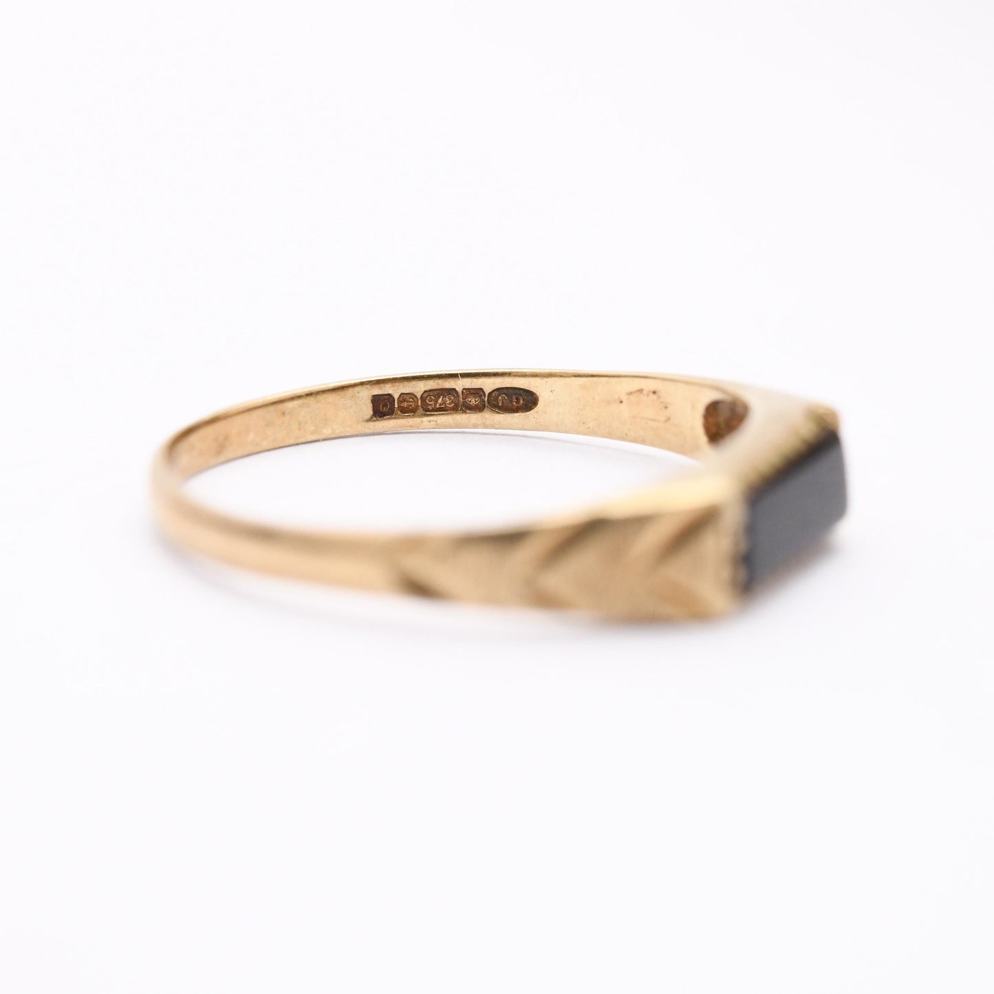 Vintage 9ct Gold Onyx Signet Ring 1988 - Unisex Yellow Gold and Black Gift for Him Her | UK Size - K 1/2 US Size - 6 3/4