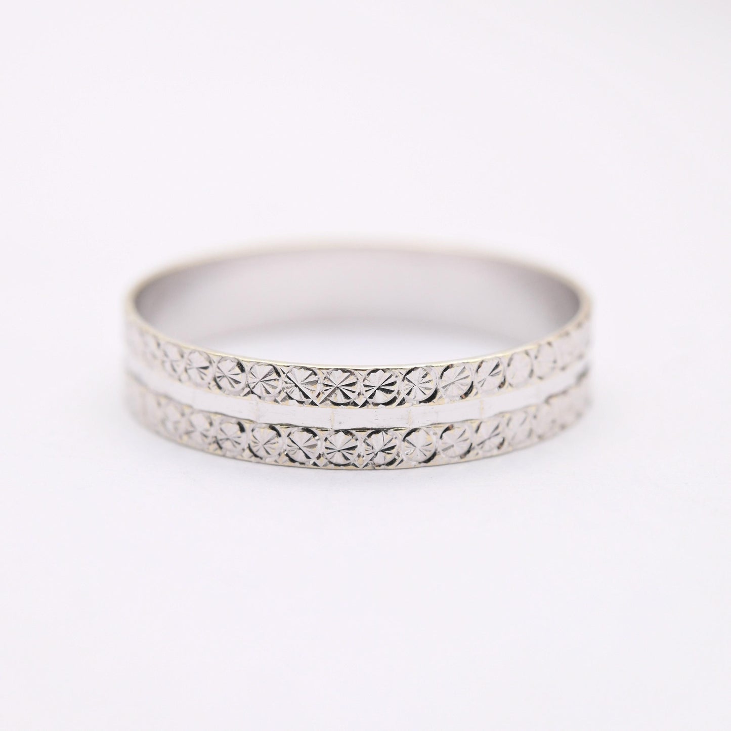 Vintage 9ct White Gold Band Ring - Unisex Patterned Jewellery | UK Size - O | US Size - 7 1/2