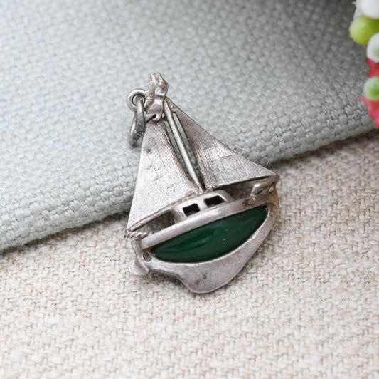 Vintage Nuvo Silver and Green Glass Sailing Boat Charm Pendant - Cute Little Yacht | Ship | Gift for Charm Bracelet