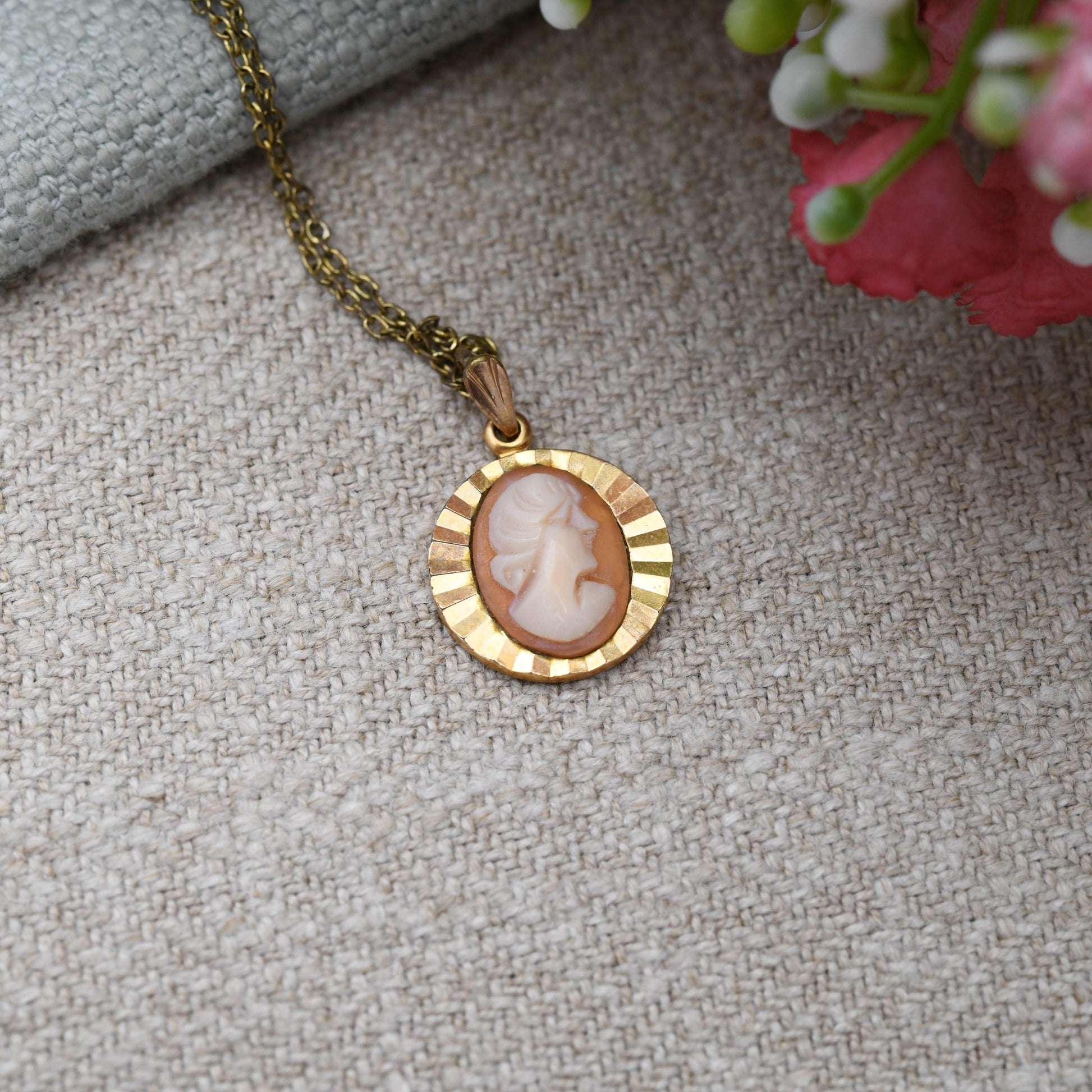 Vintage Rolled Gold Shell Cameo Pendant Necklace on Trace Chain - FB Mid-Century Costume Jewellery