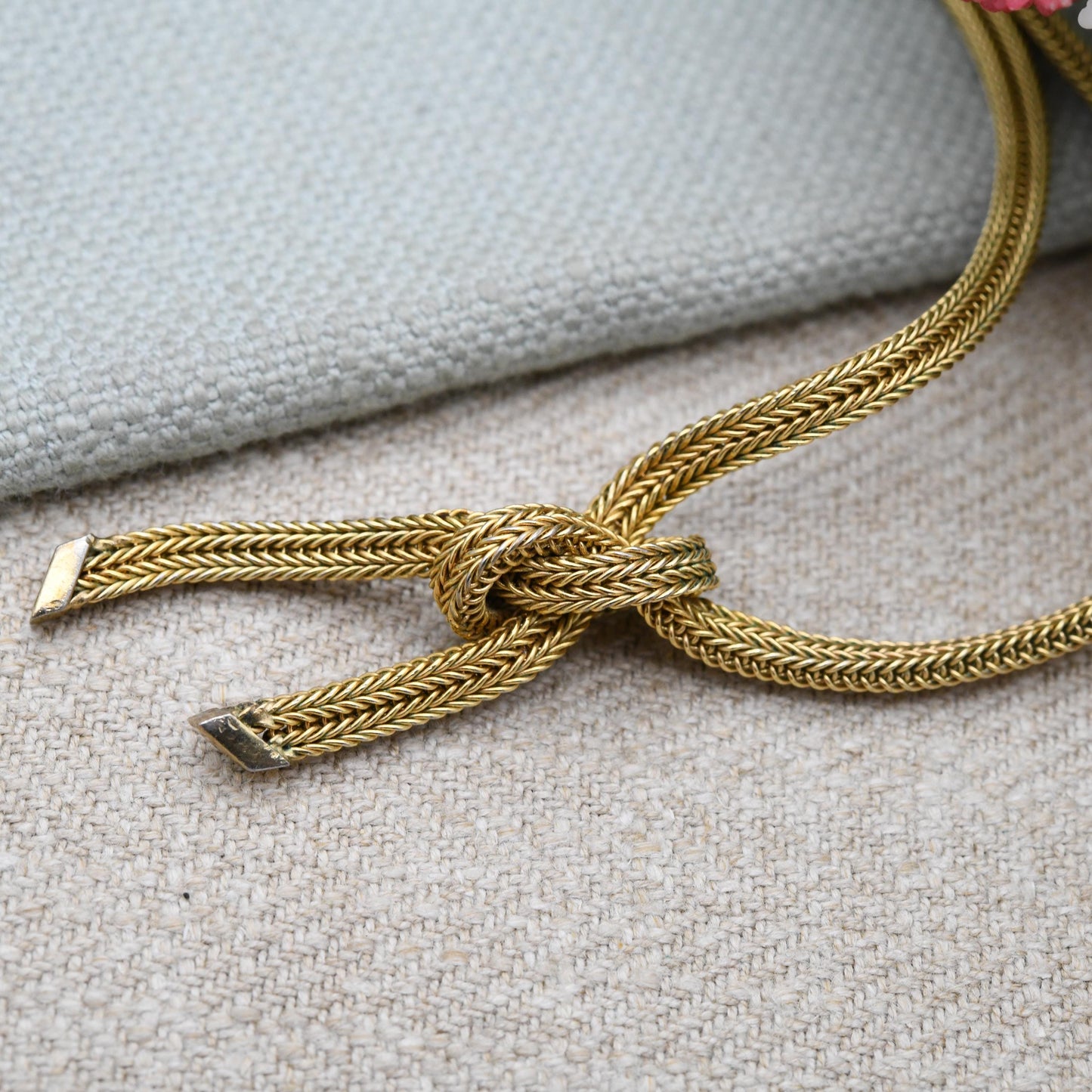 Vintage 1965 Grosse Germany Gold-Plated Necklace – German | Elegant Bow Knot Design | Signed Statement Chain | Mid-Century Jewellery