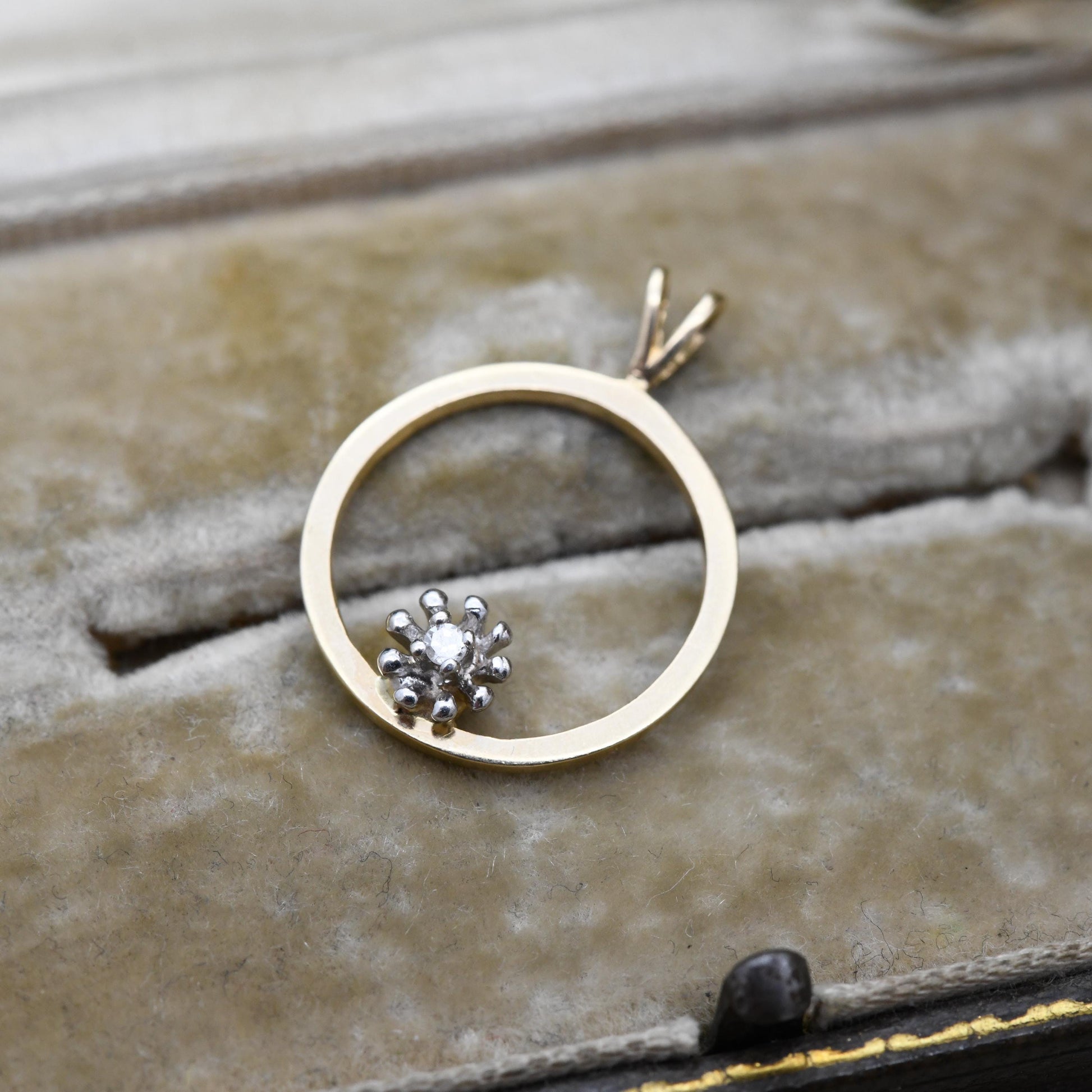 Vintage Everbrite 14ct Gold Diamond Open Circle Pendant - Two Tone Solid Gold Minimalist Jewellery Gift for Her
