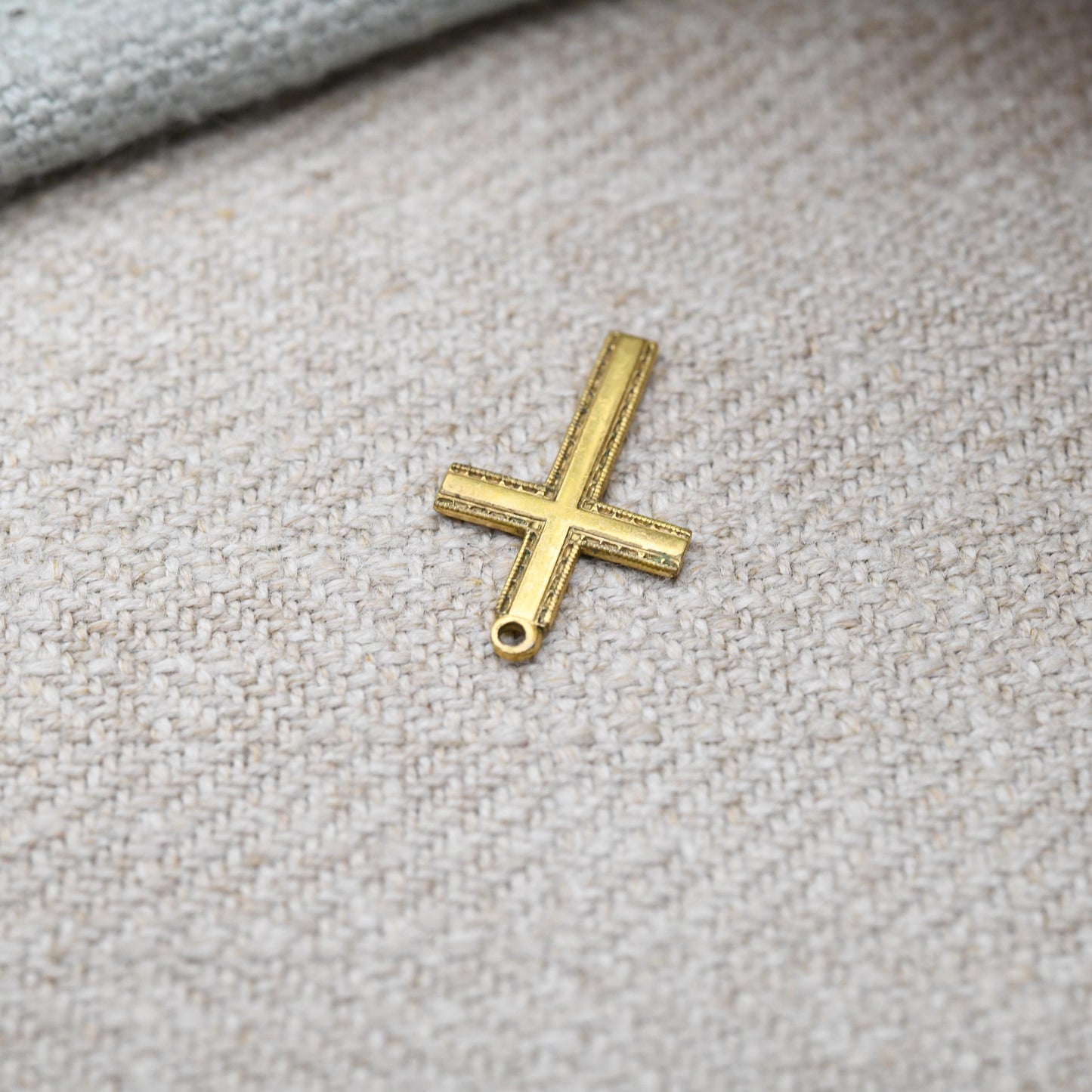 Vintage 9ct Gold Cross Pendant c. 1940s - Small Mid-Century Textured Border Design Christian Cross for Everyday Wear