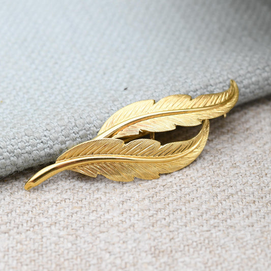 Vintage 9ct Gold Leaf Brooch - Yellow Gold Textured Floral Design | Pretty Gift for Her