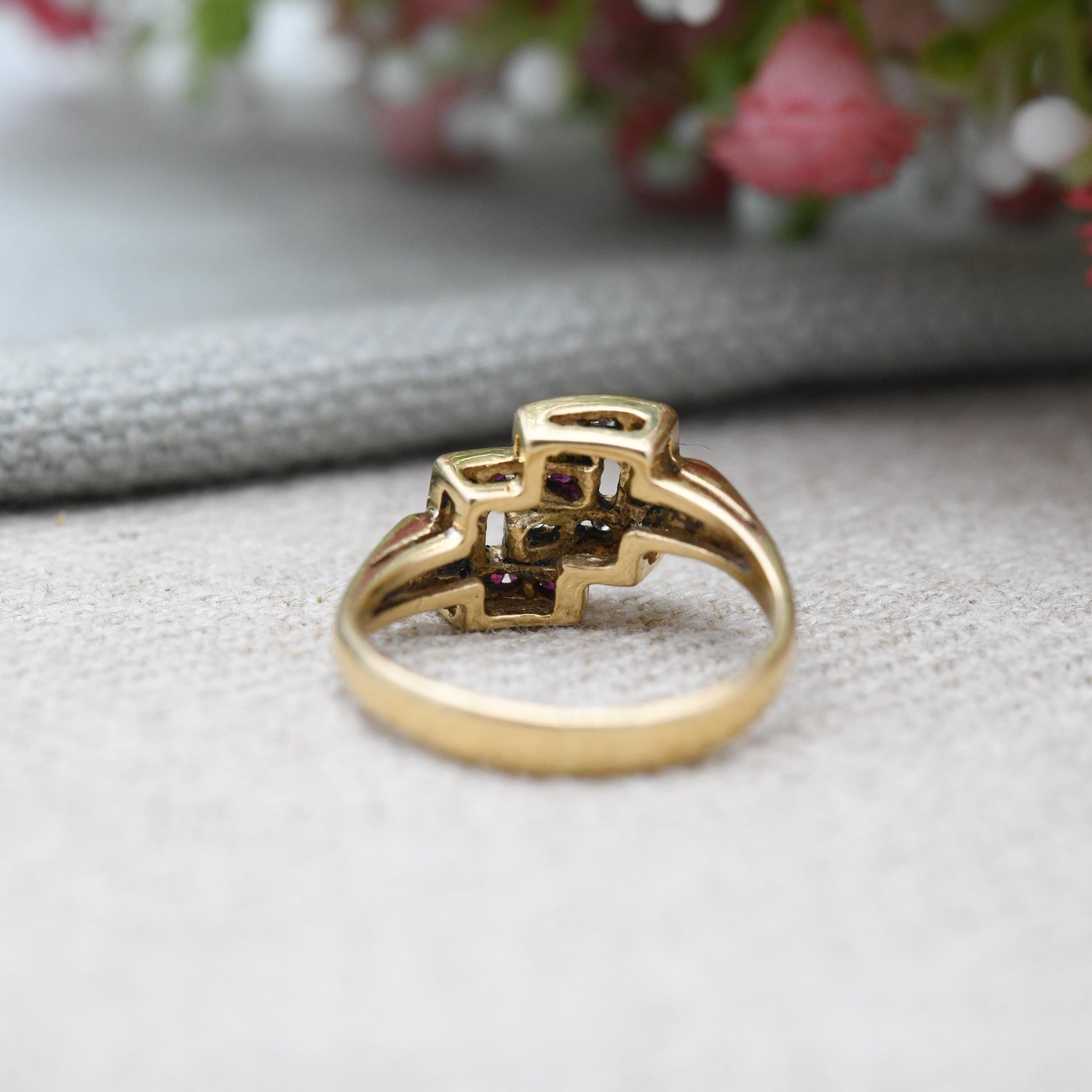 Vintage 18ct Gold Ruby and Diamond Ring Interlocking C - Statement Occasional Dress Ring | Anniversary Gift | UK Size J 1/2 | US Size 5 1/4