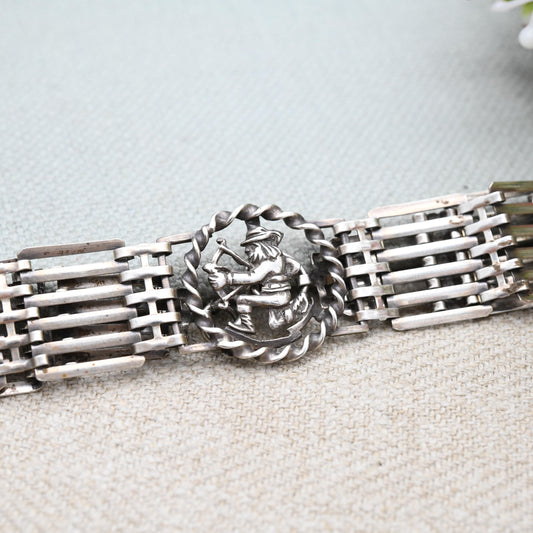 Vintage Sterling Silver Robin Hood Gate Link Bracelet - Unusual Mid Century Collectable Jewellery c. 1960s | Openwork Figural Panel