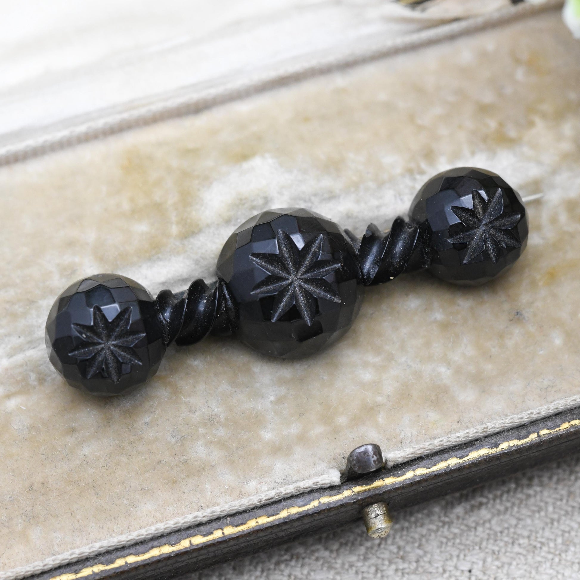 Antique Victorian Whitby Jet Bar Brooch c. 1890s - Star Cut Faceted Black Ball Design | Unisex Mourning Jewellery