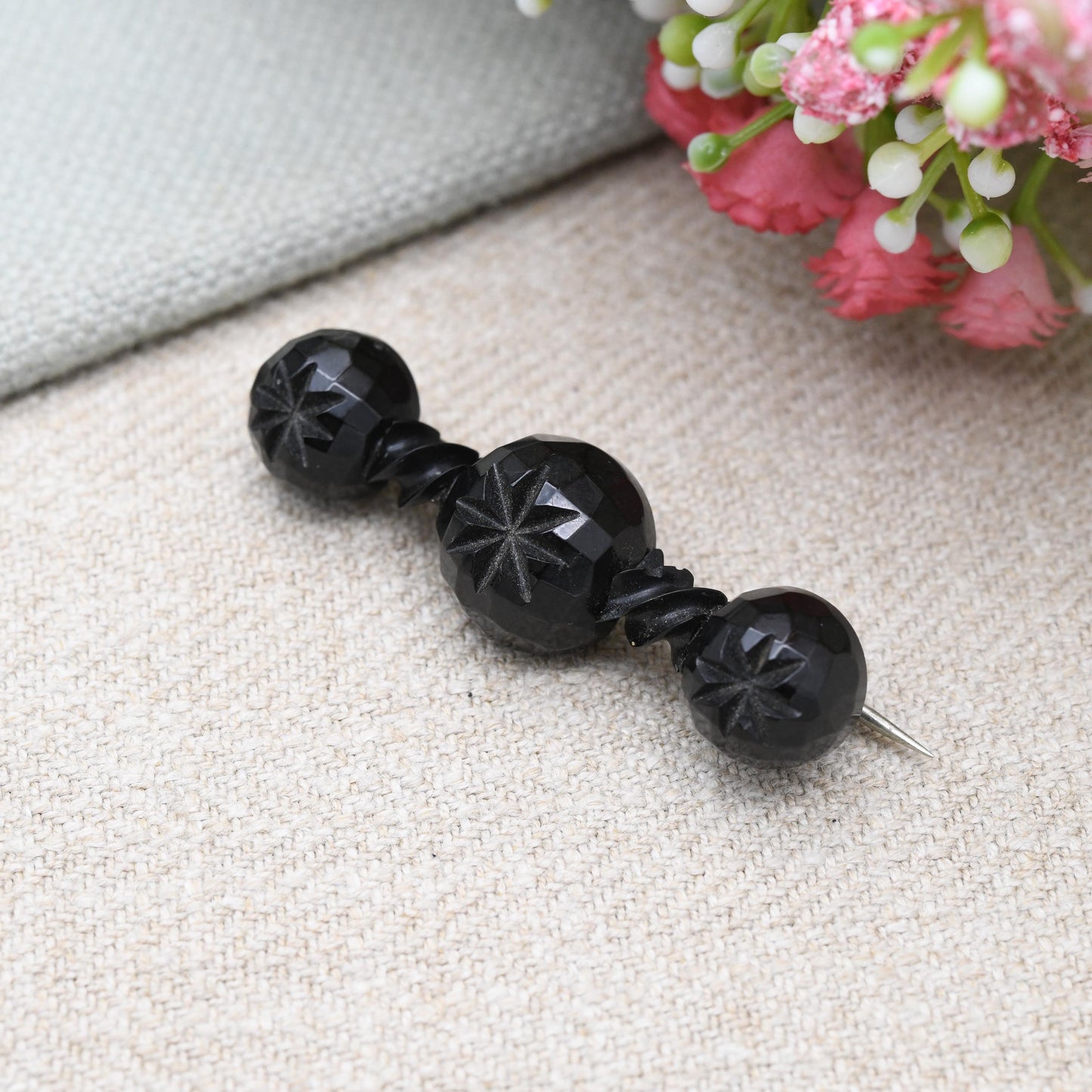 Antique Victorian Whitby Jet Bar Brooch c. 1890s - Star Cut Faceted Black Ball Design | Unisex Mourning Jewellery