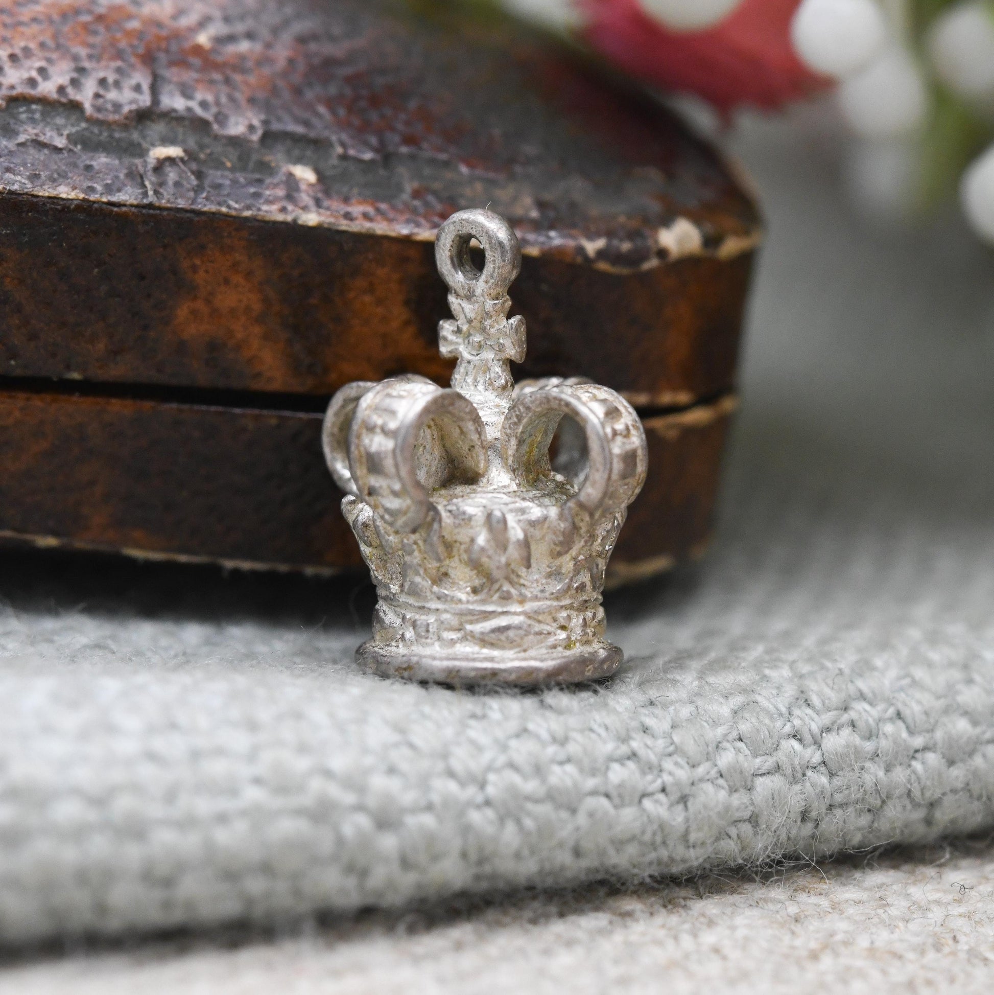 Vintage Sterling Silver Royal Crown Charm Pendant - King | Queen | Princess | Prince | England | Souvenir Gift for Charm Bracelet
