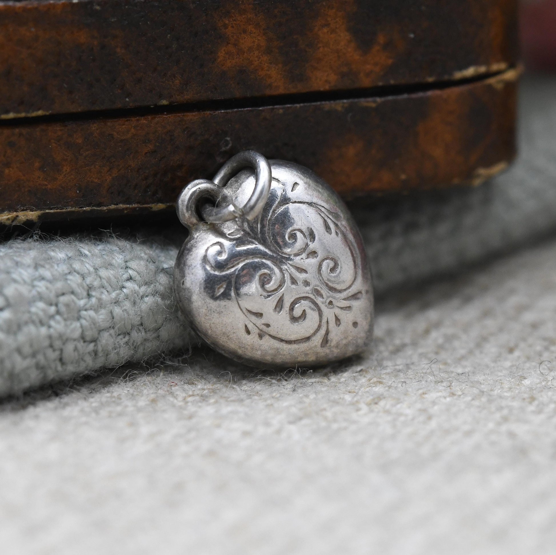 Vintage Sterling Silver Heart Charm Pendant with Engraved Pattern - Small Puffed Love Heart | Gift for Charm Bracelet