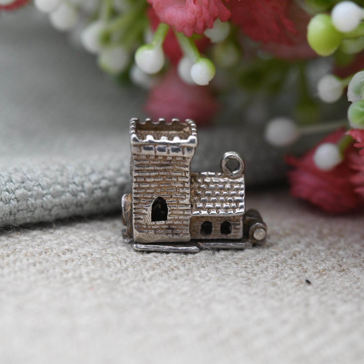 Vintage Sterling Silver Opening Church Wedding Charm Pendant - Wedding Day | Bride and Groom | Alter | Gift for Charm Bracelet