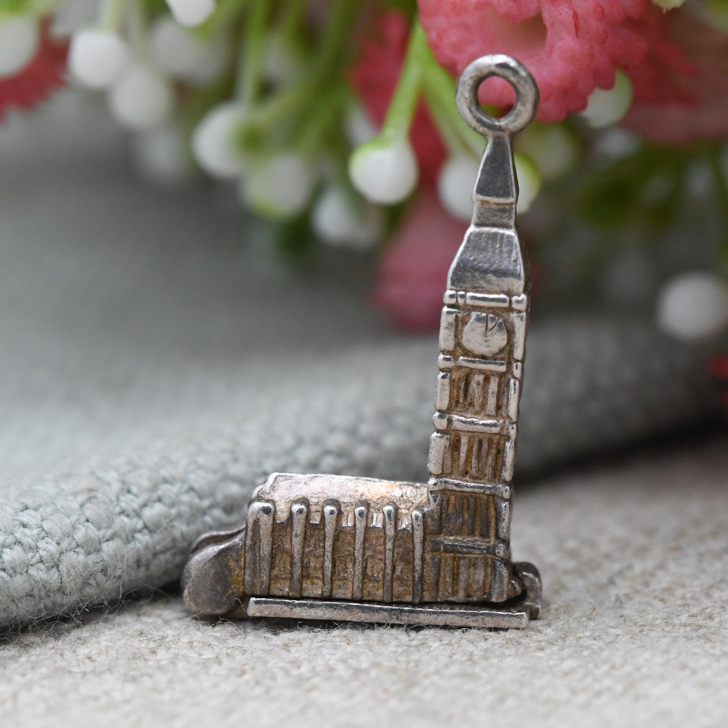 Vintage Sterling Silver Opening Big Ben and Lion Charm Pendant - London Landmark | Houses of Parliament | Gift for Souvenir Charm Bracelet