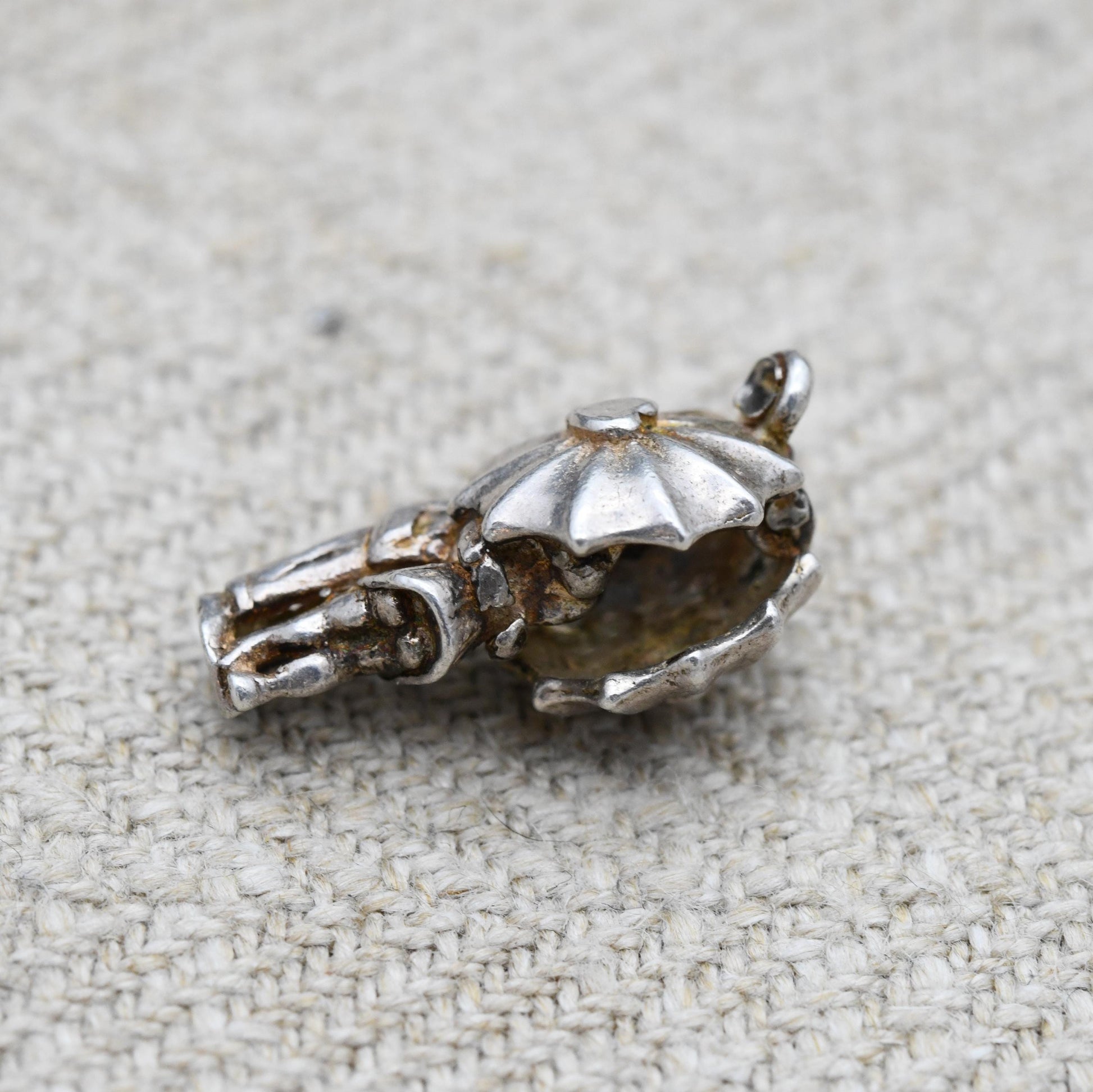 Vintage Sterling Silver Opening Lovers in the Rain Charm Pendant - Opening to Couple Kissing | Man and Woman | Gift for Charm Bracelet
